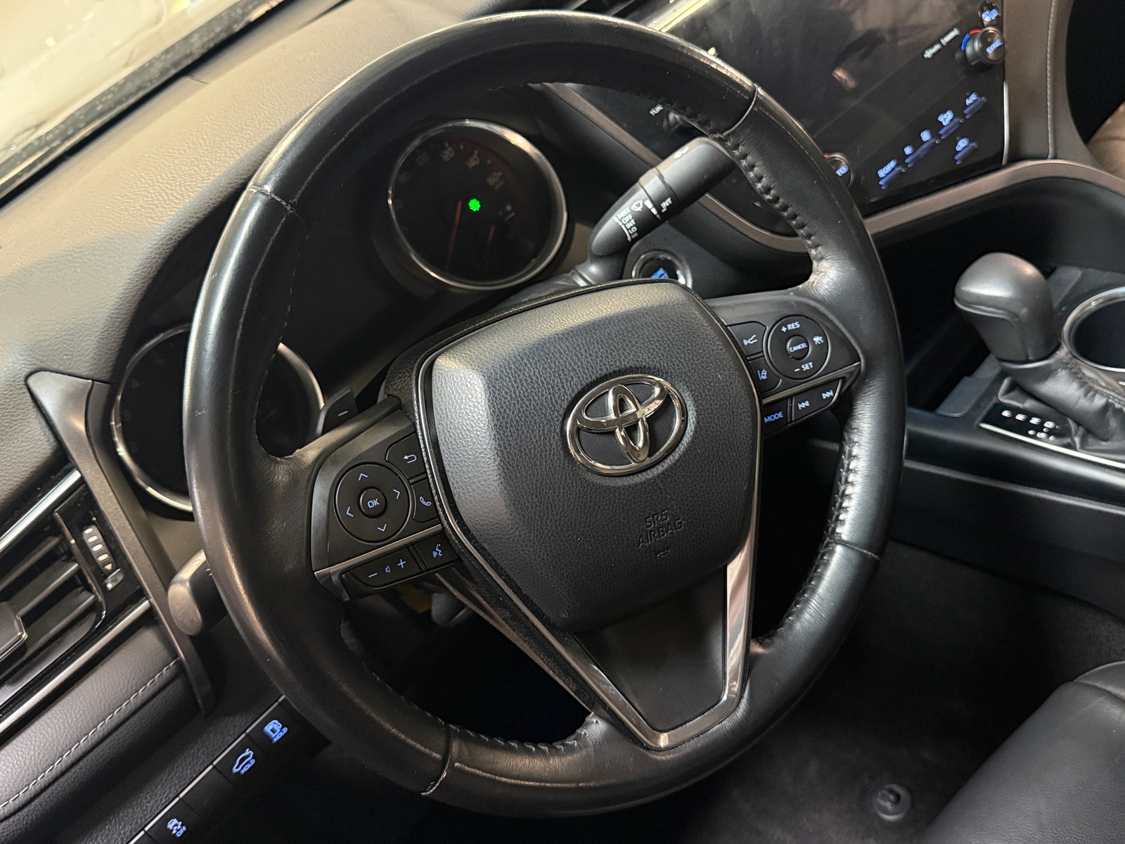 Thumbnail: 2019 Toyota Camry - 4