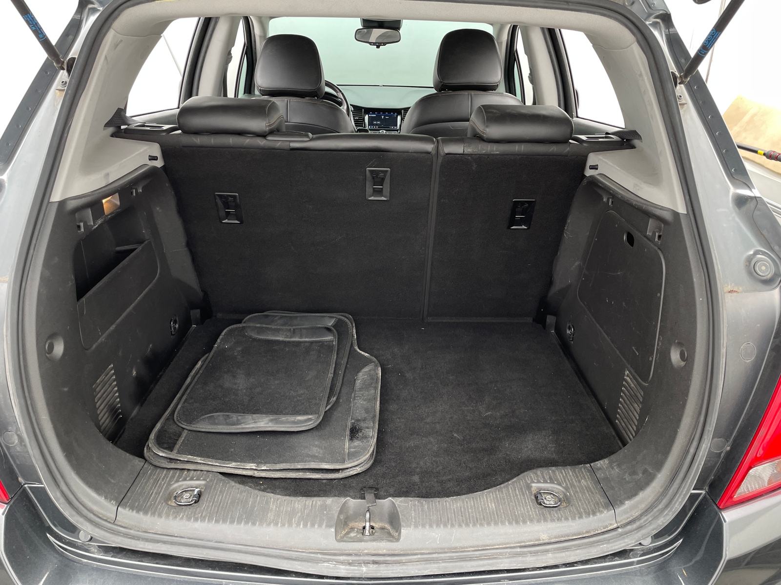 Thumbnail: 2018 Chevrolet Trax - 7