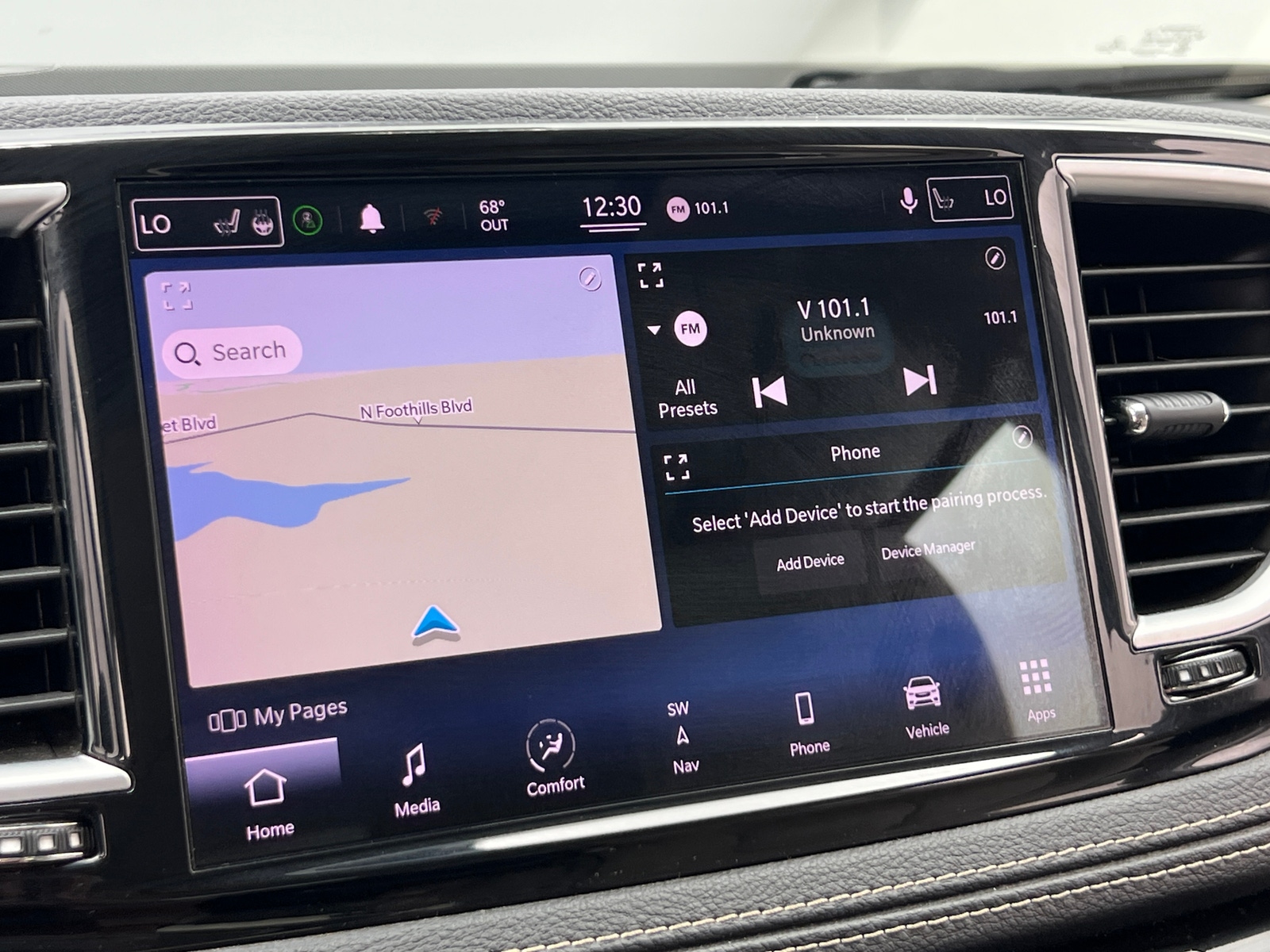 Thumbnail: 2021 Chrysler Pacifica - 3