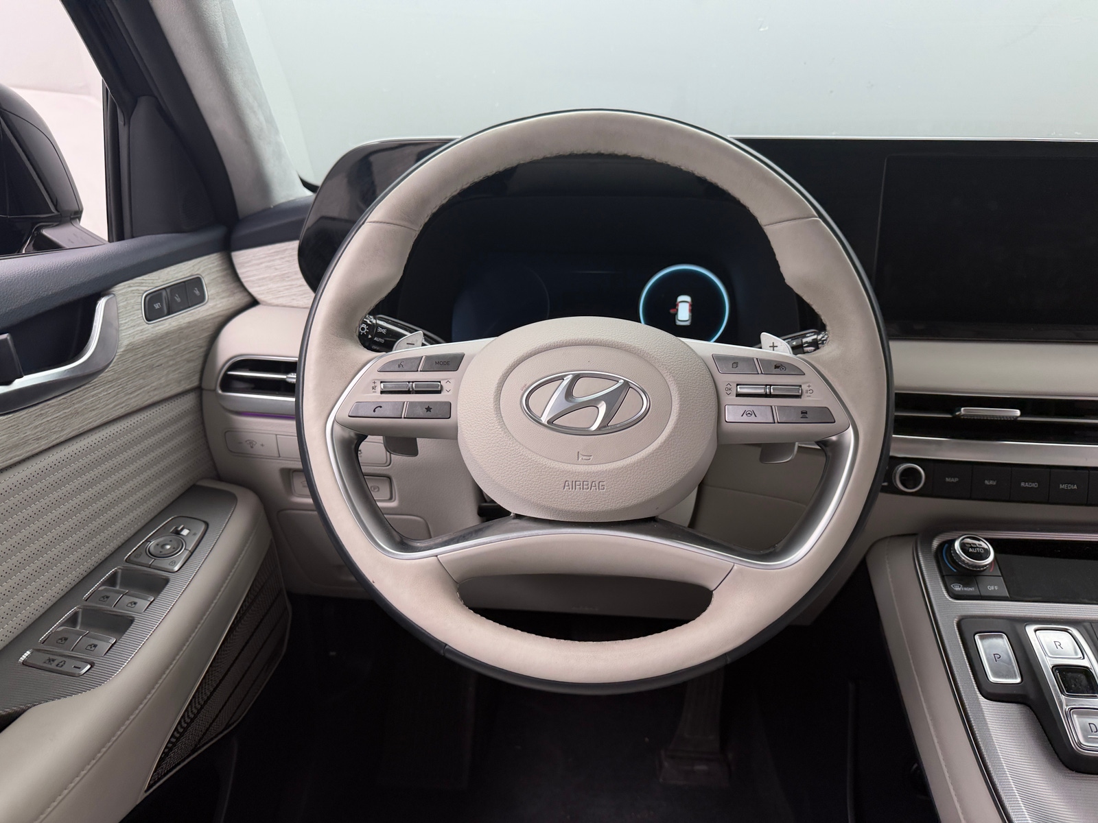 Thumbnail: 2023 Hyundai Palisade - 4
