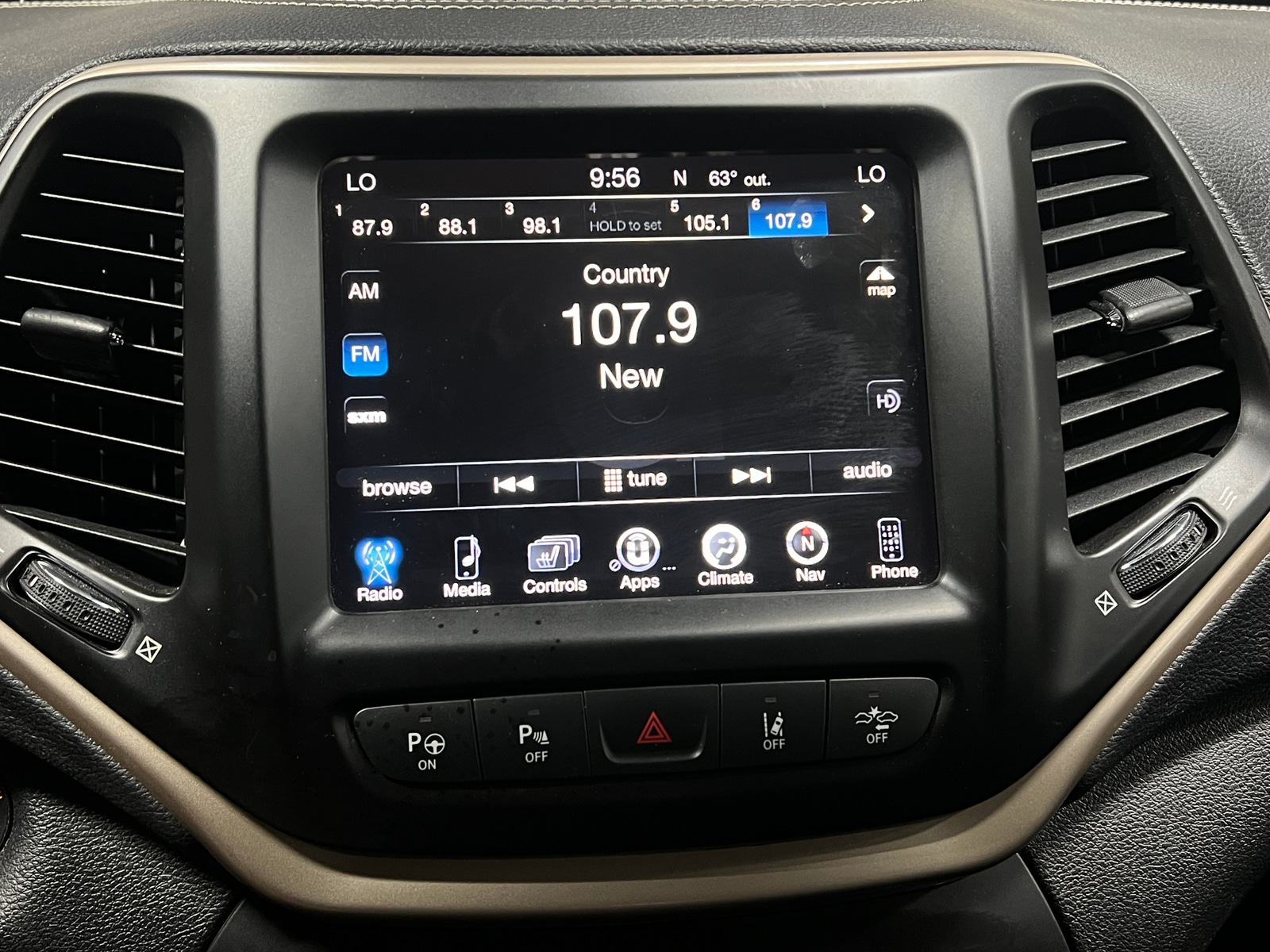 Thumbnail: 2014 Jeep Cherokee - 3