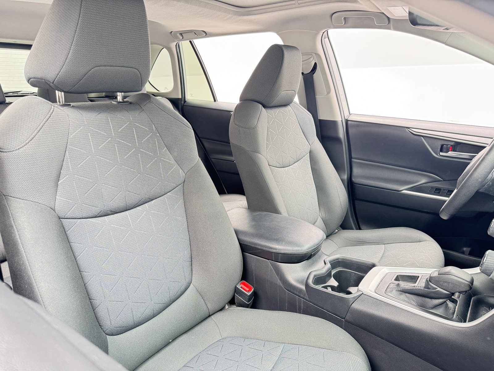 Thumbnail: 2020 Toyota RAV4 - 2
