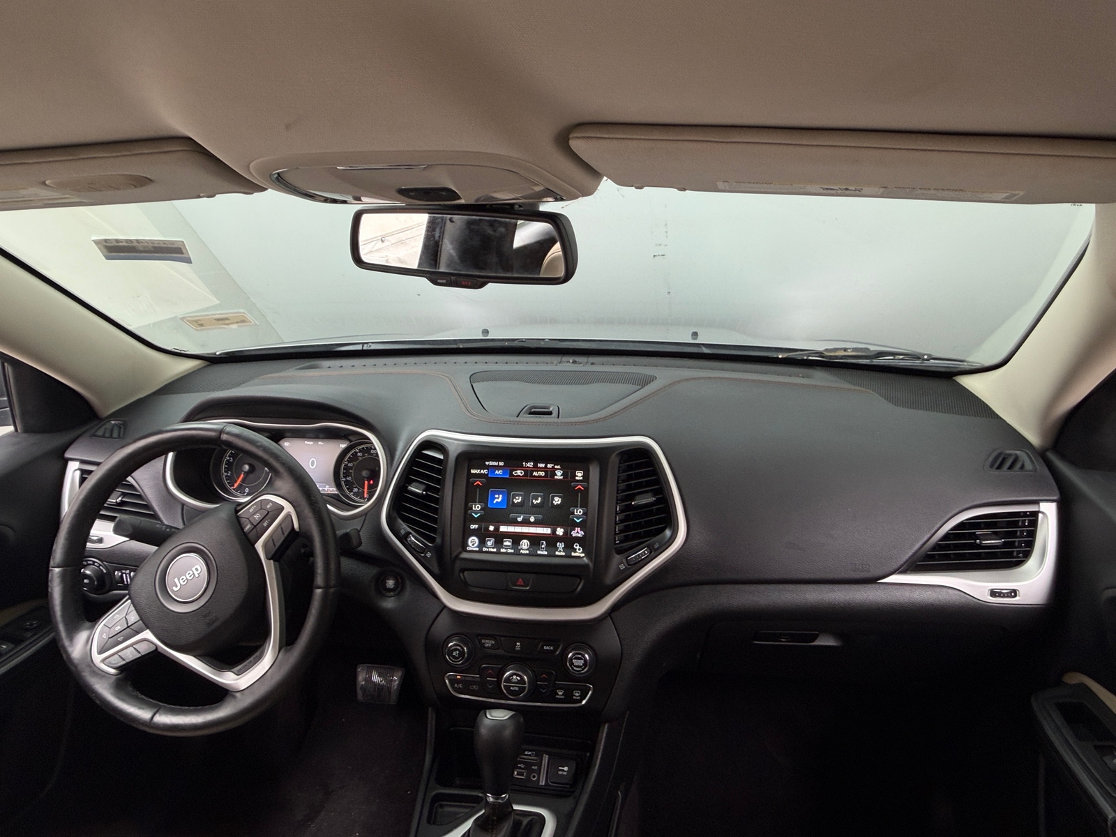 Thumbnail: 2017 Jeep Cherokee - 2