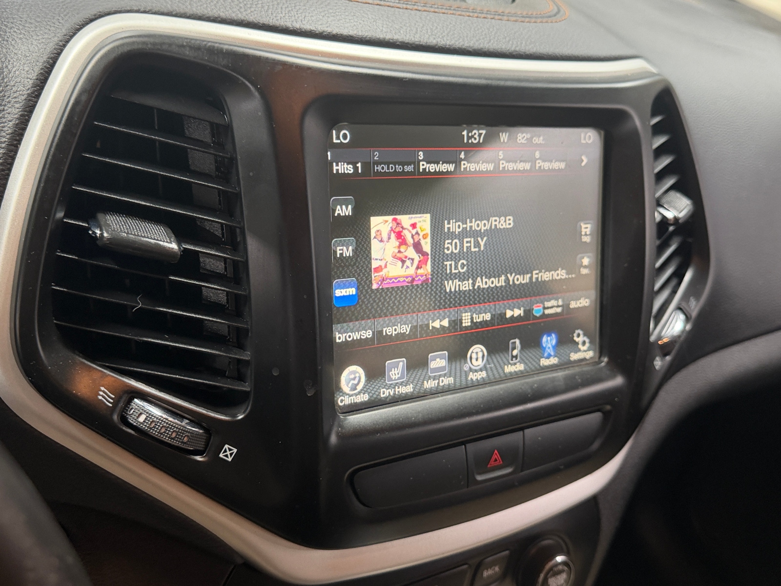 Thumbnail: 2017 Jeep Cherokee - 3