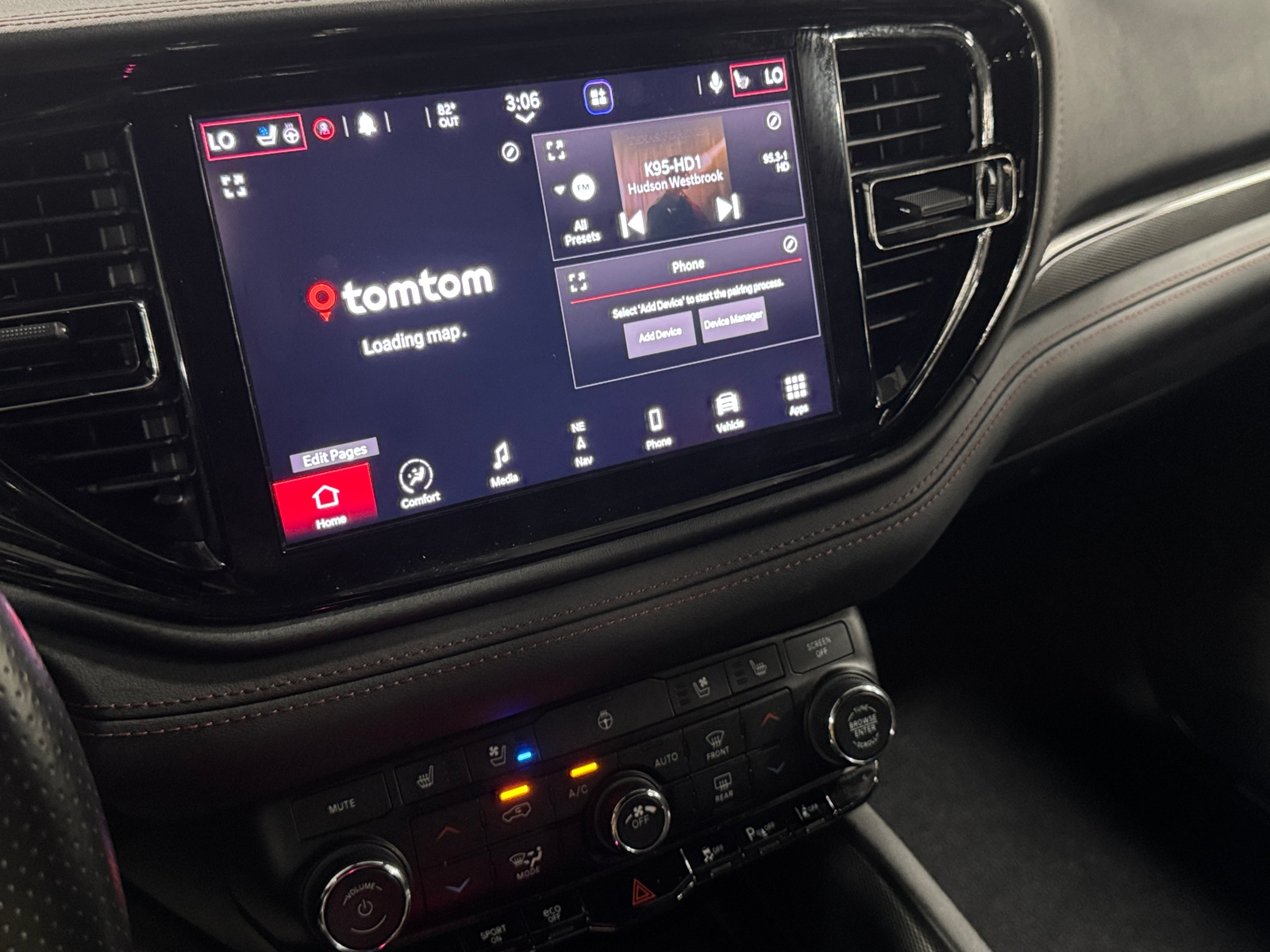 Thumbnail: 2022 Dodge Durango - 3
