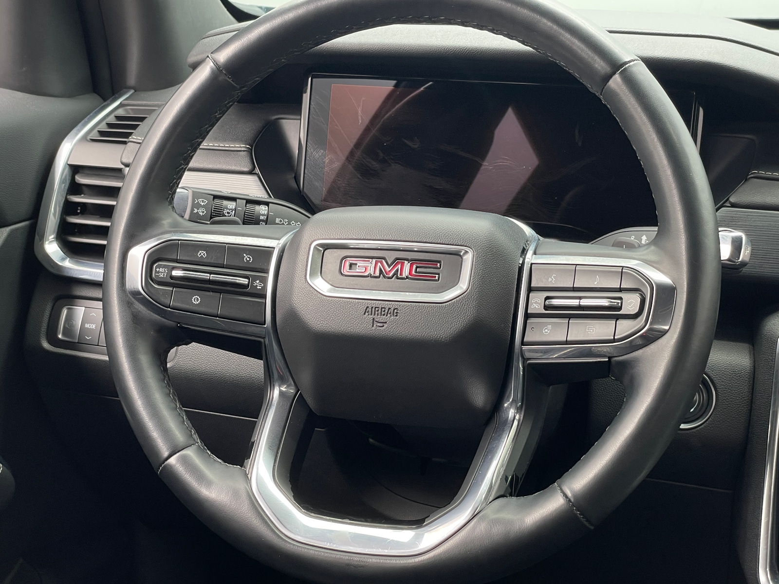 Thumbnail: 2024 GMC Acadia - 4