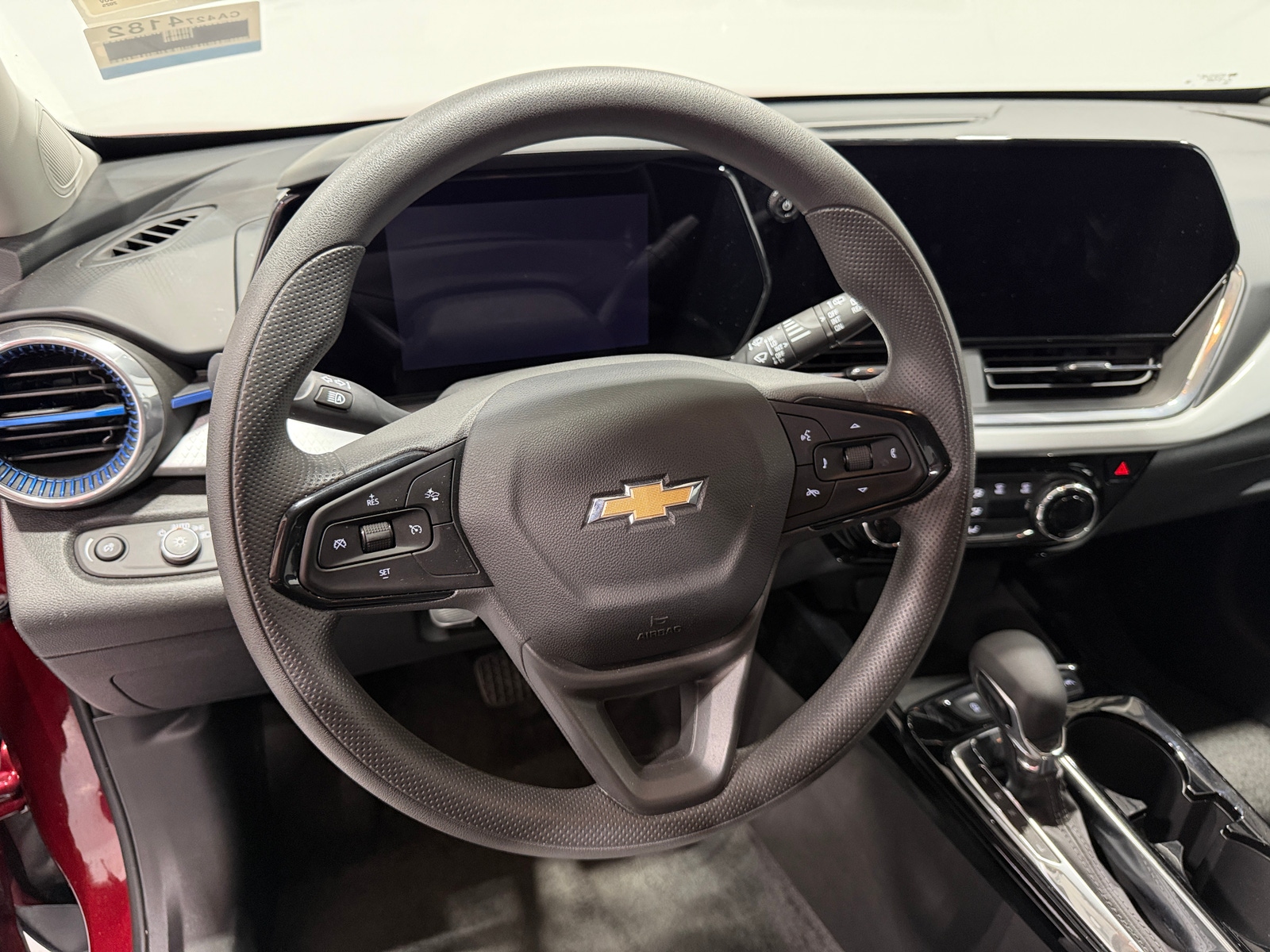 Thumbnail: 2025 Chevrolet Trax - 5
