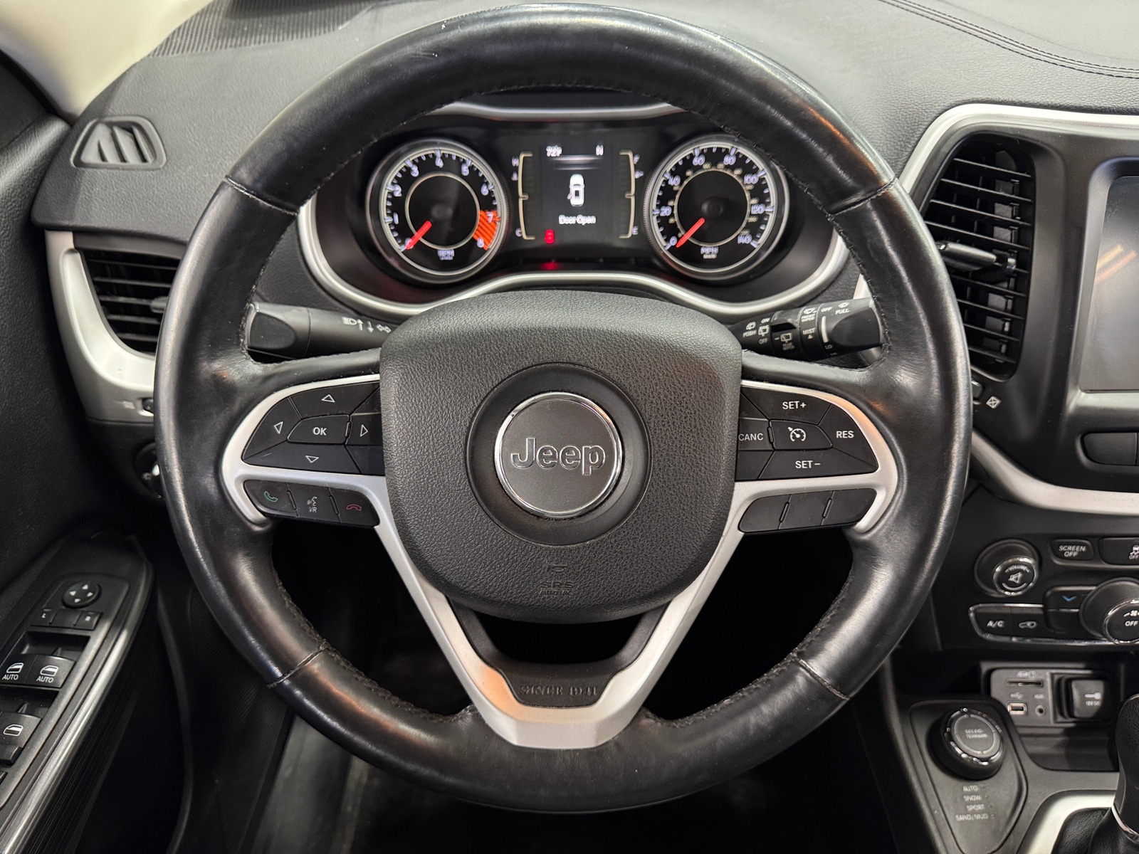 Thumbnail: 2014 Jeep Cherokee - 5