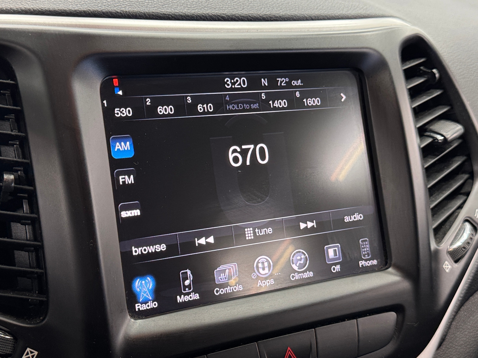 Thumbnail: 2014 Jeep Cherokee - 4