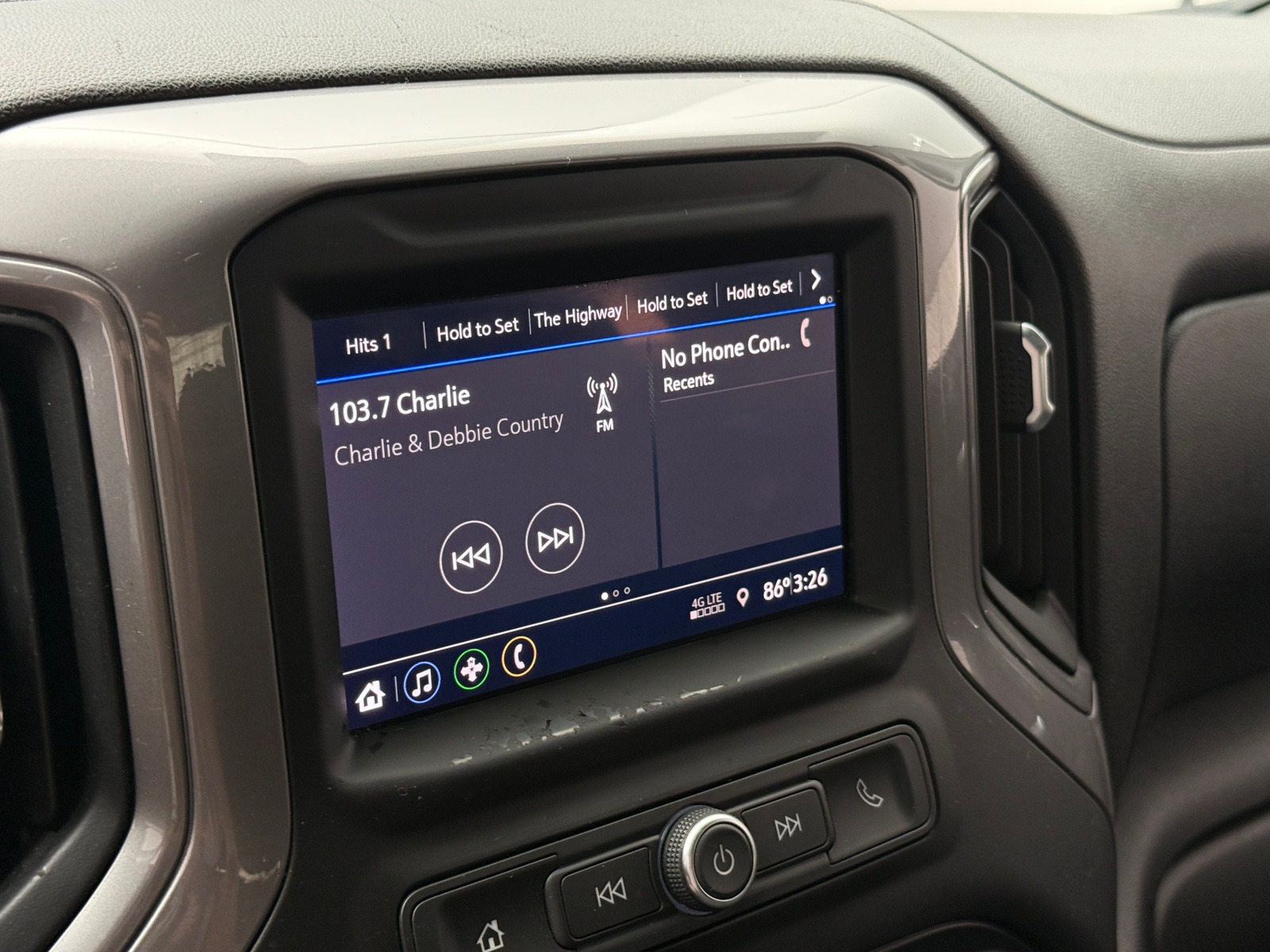 Thumbnail: 2021 Chevrolet Silverado 1500 - 4