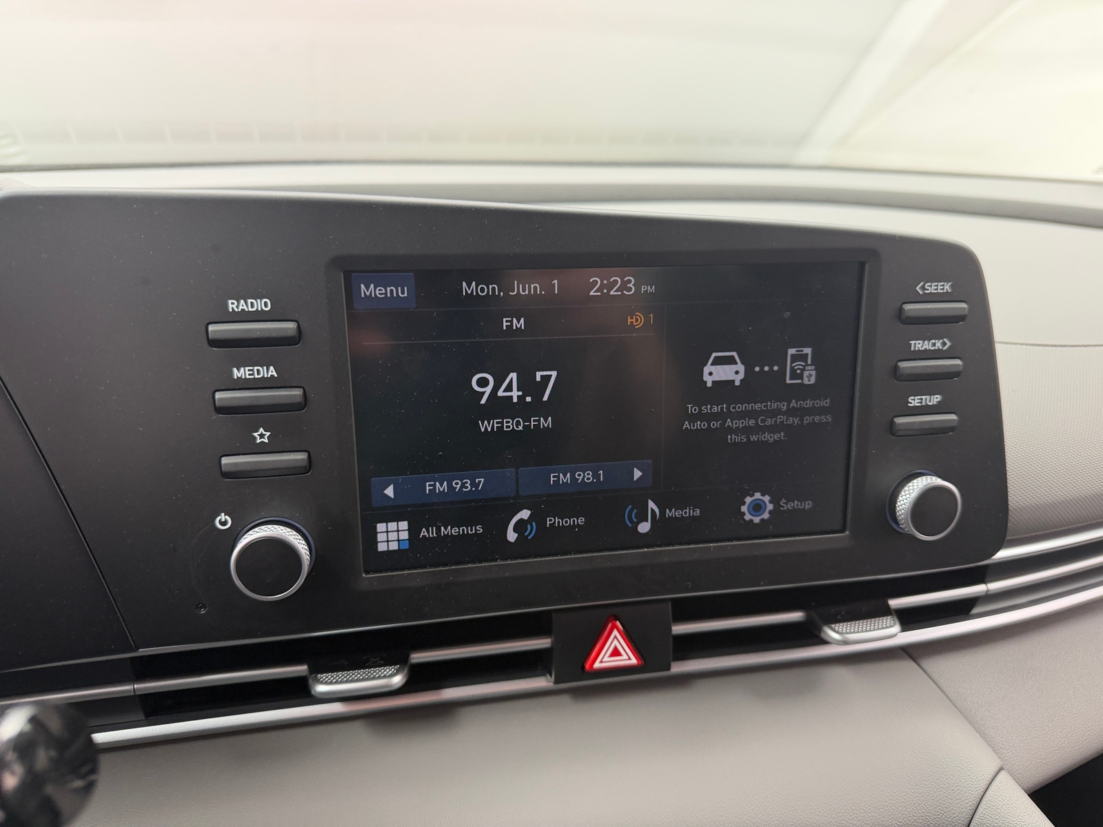 Thumbnail: 2025 Hyundai Elantra - 4