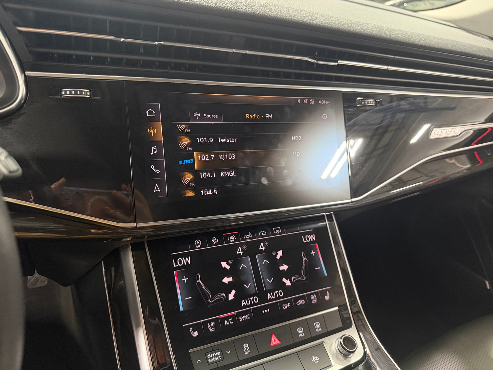 Thumbnail: 2019 Audi Q8 - 3