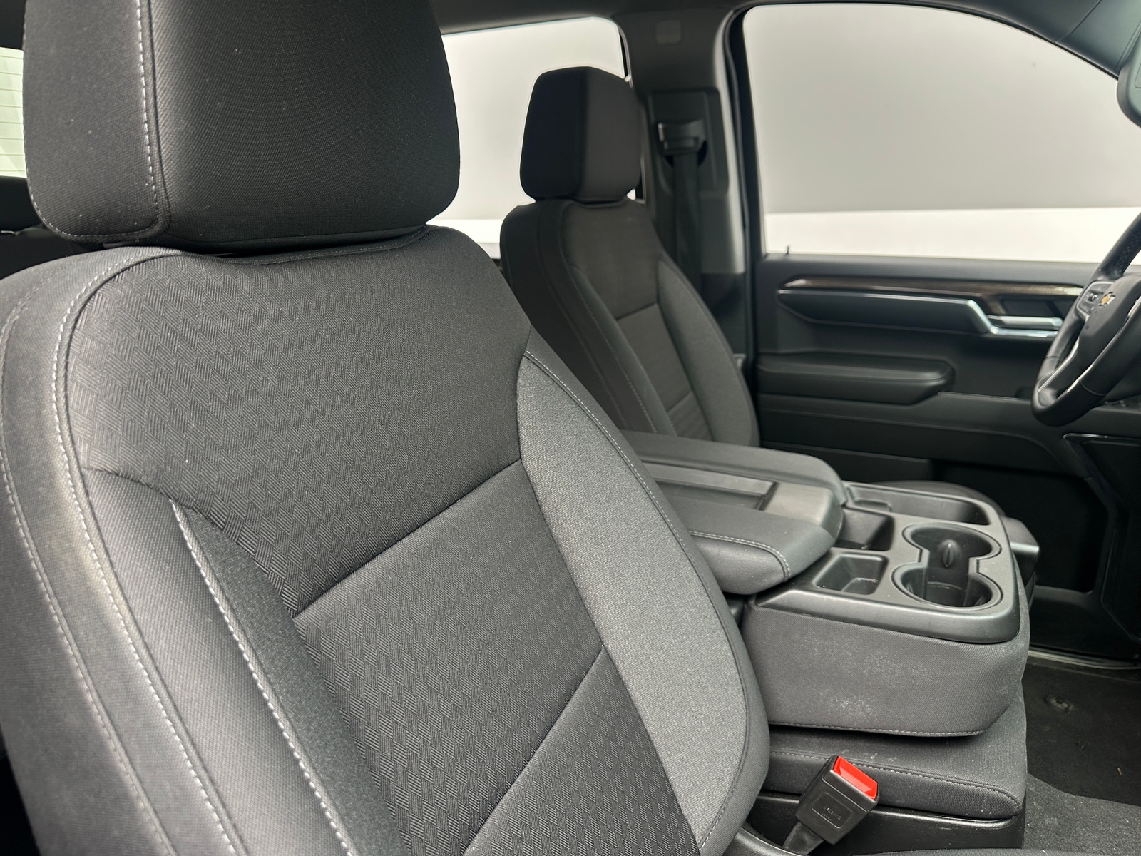 Thumbnail: 2024 Chevrolet Silverado 1500 - 2