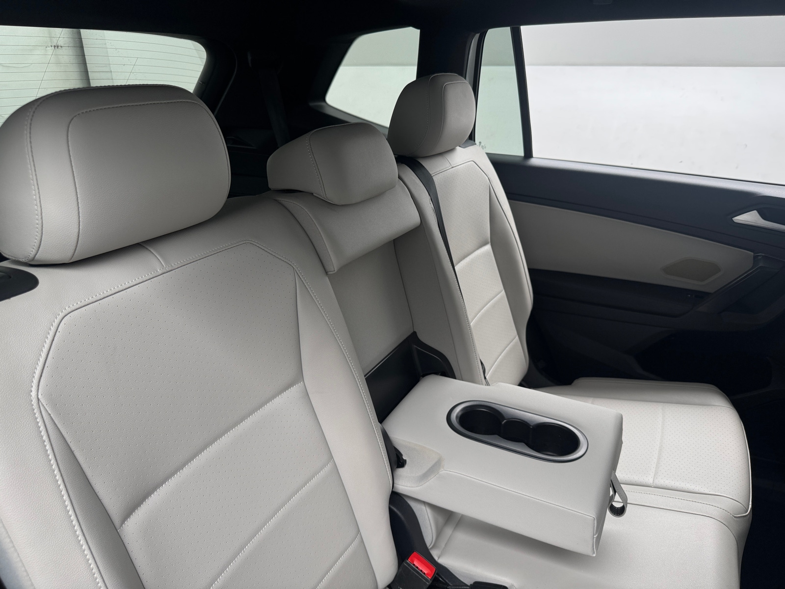 Thumbnail: 2021 Volkswagen Tiguan - 5