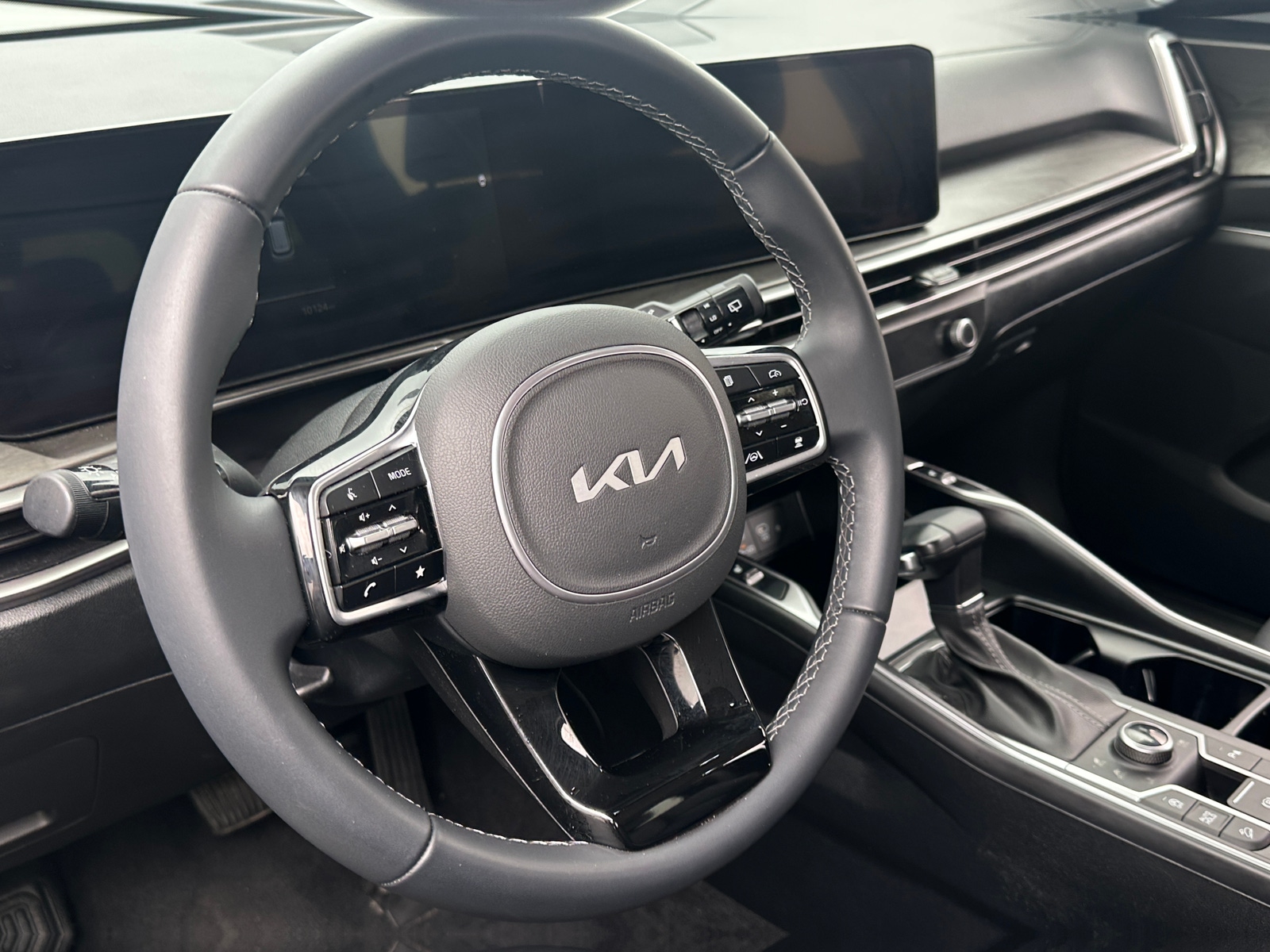 Thumbnail: 2025 Kia Sorento - 4