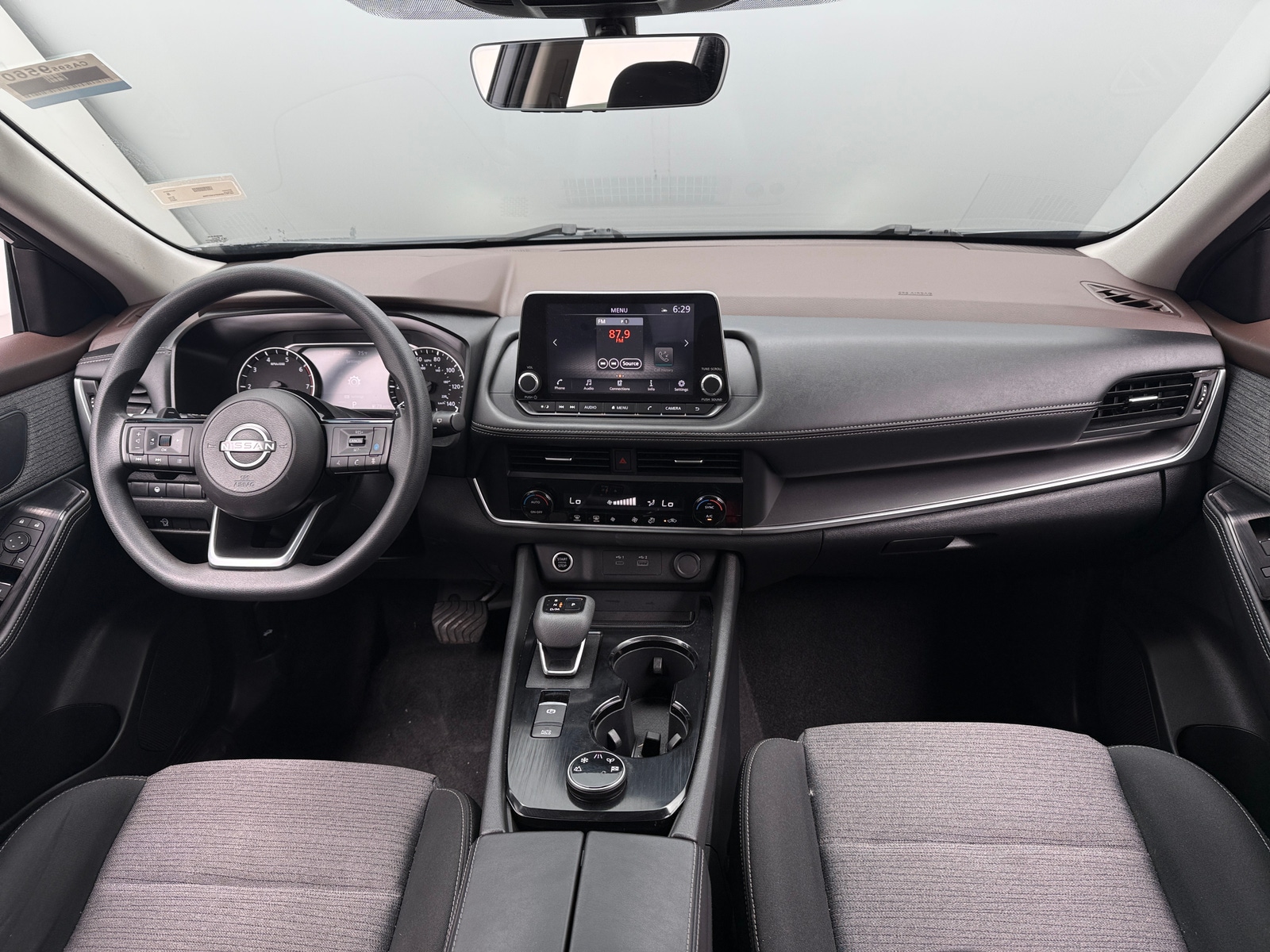 Thumbnail: 2023 Nissan Rogue - 3