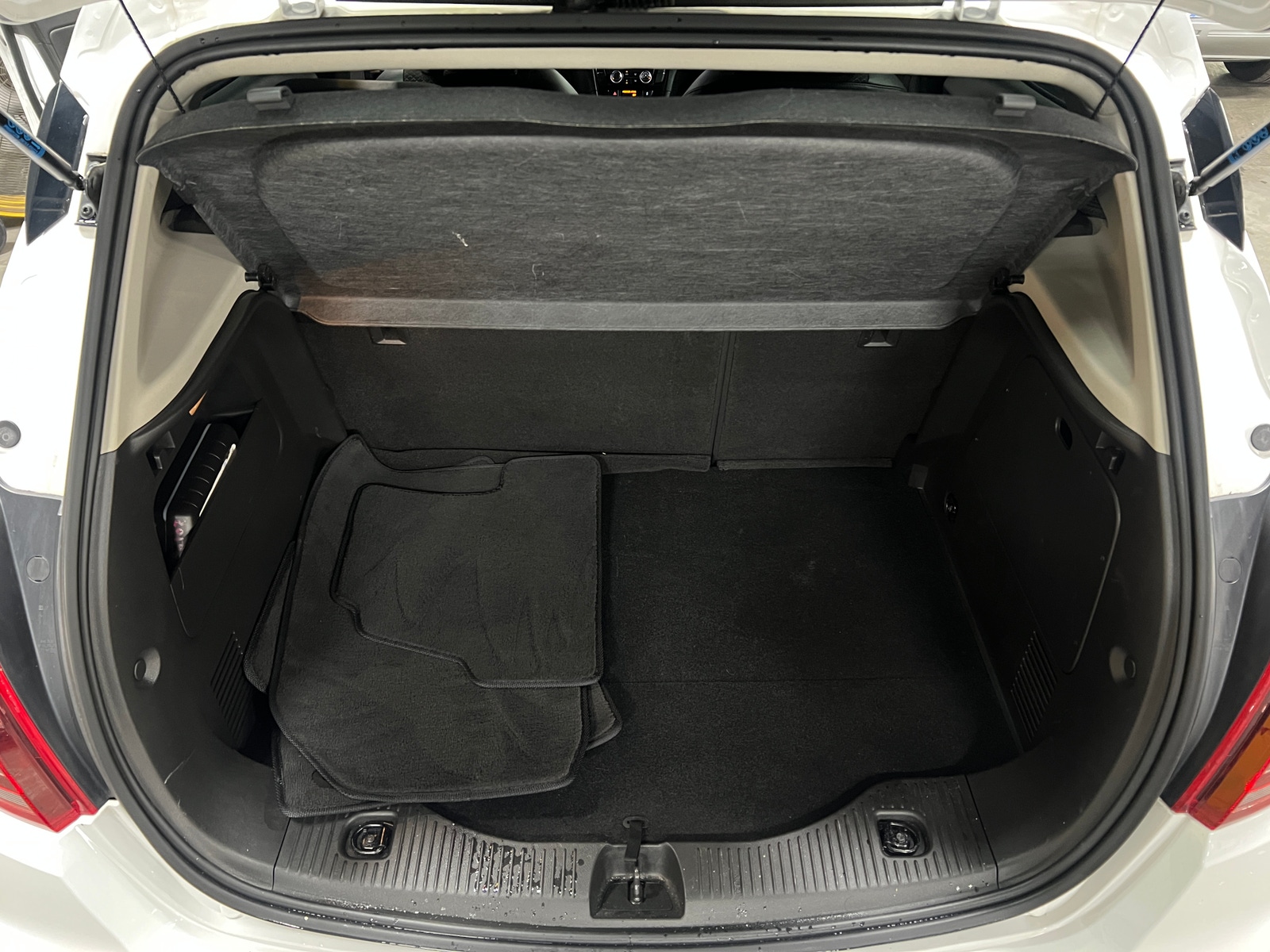 Thumbnail: 2019 Buick Encore - 6