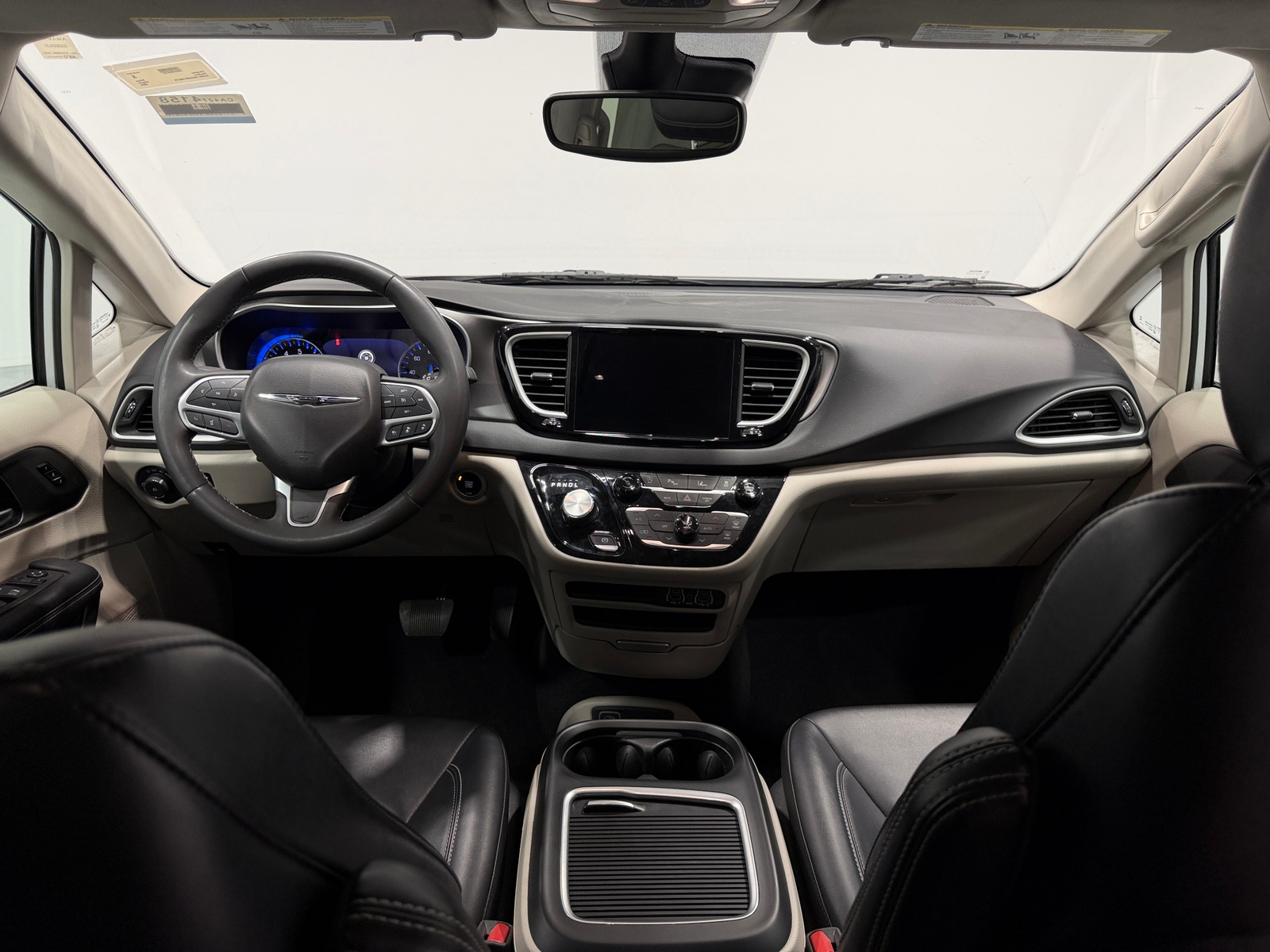 Thumbnail: 2024 Chrysler Pacifica - 2