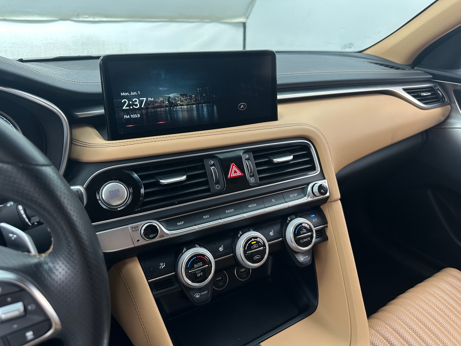 Thumbnail: 2022 Genesis G70 - 3