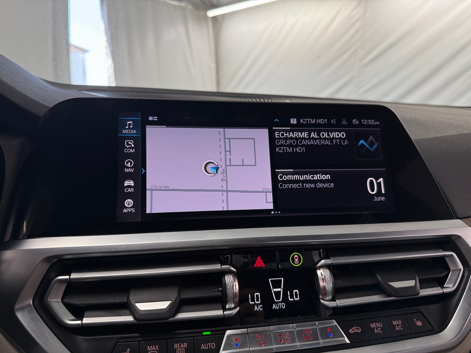 Thumbnail: 2021 BMW 3 Series - 3