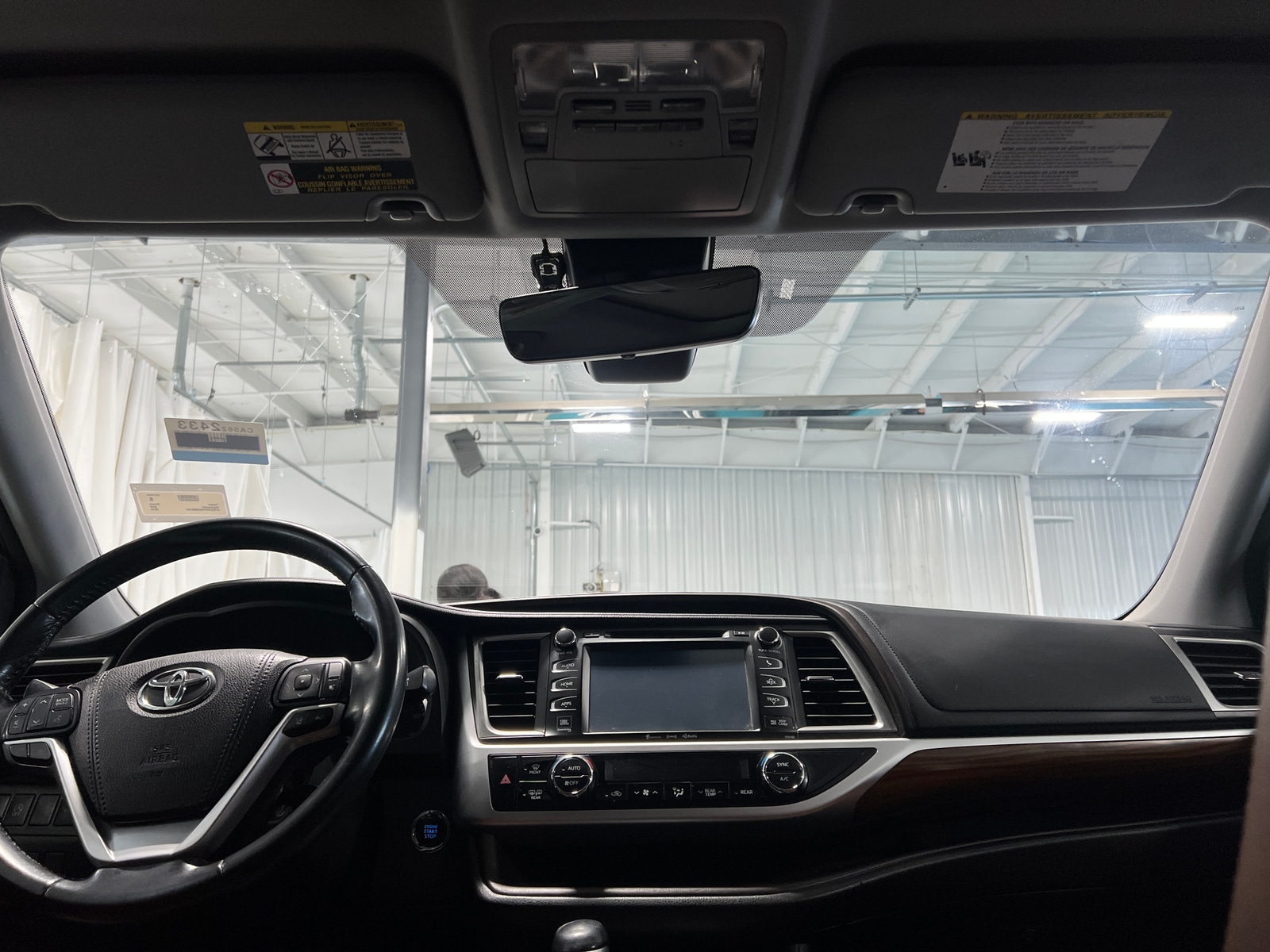 Thumbnail: 2018 Toyota Highlander - 2