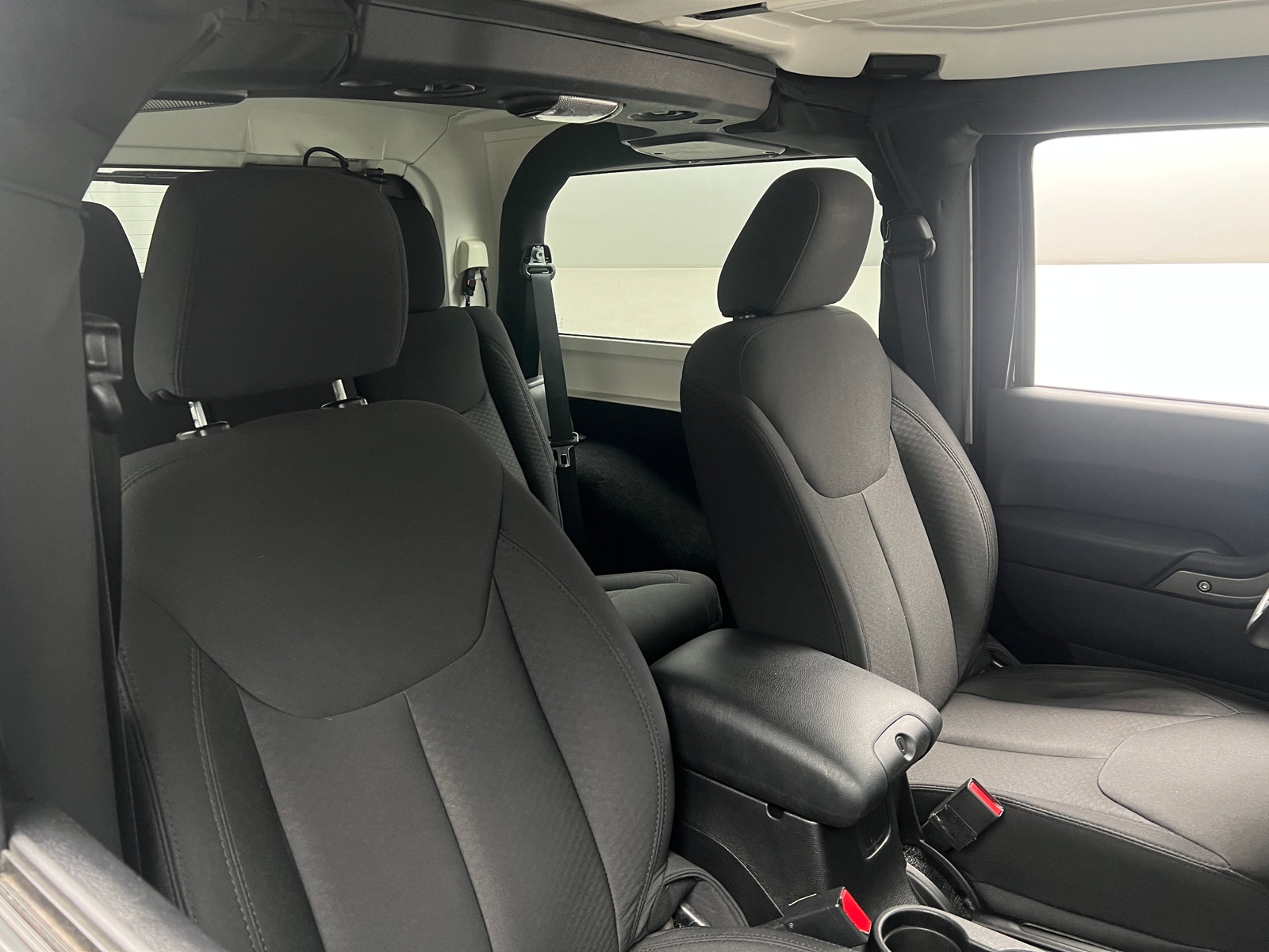 Thumbnail: 2015 Jeep Wrangler - 2