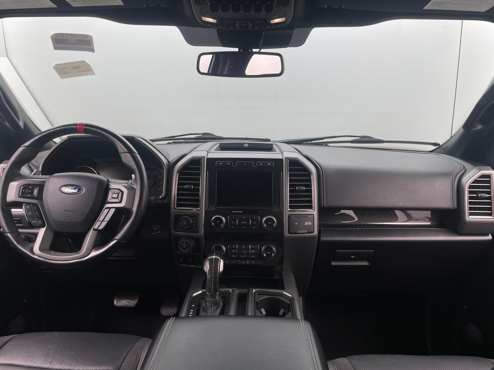 Thumbnail: 2019 Ford Econoline - 3