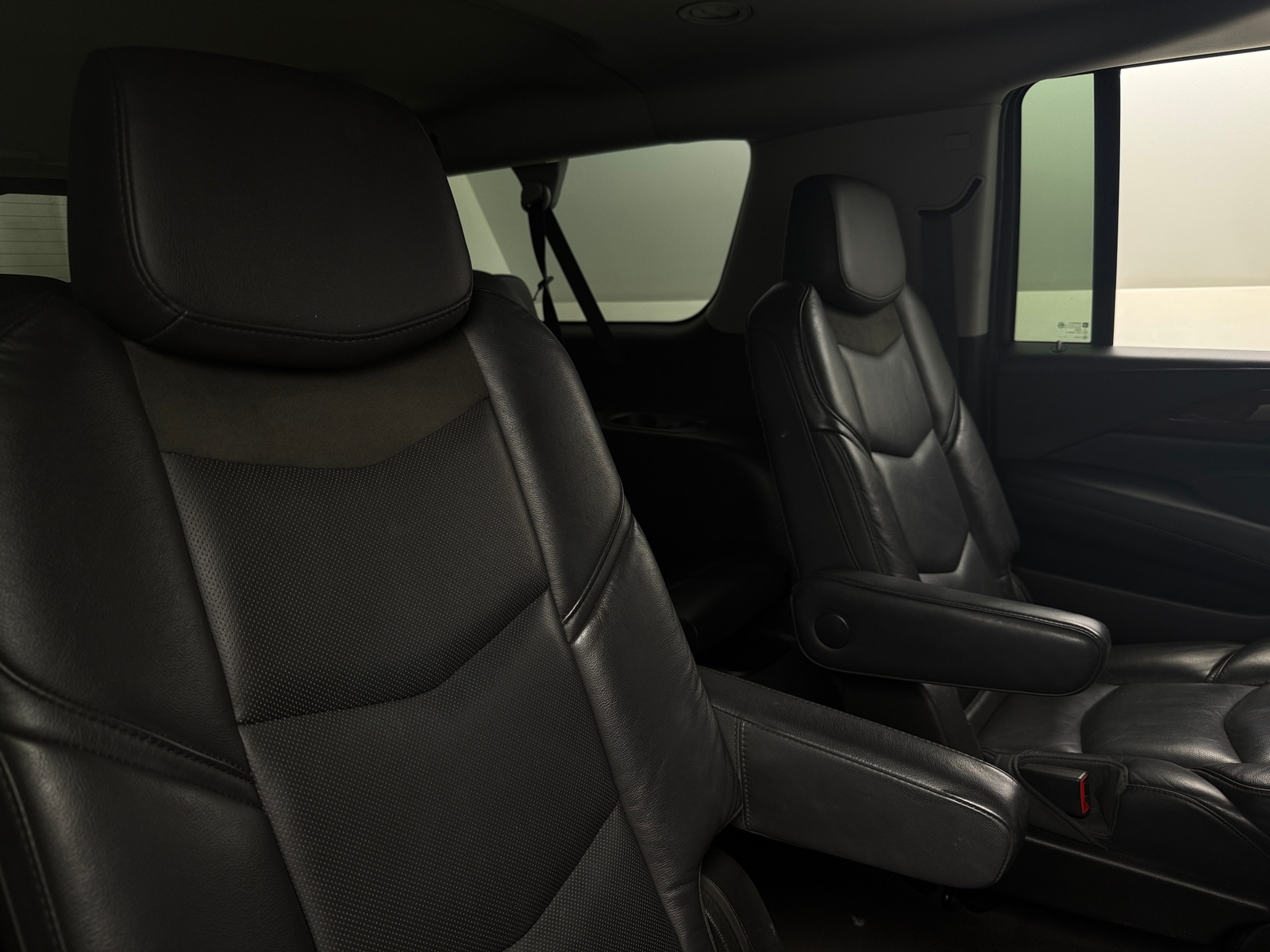 Thumbnail: 2020 Cadillac Escalade - 5