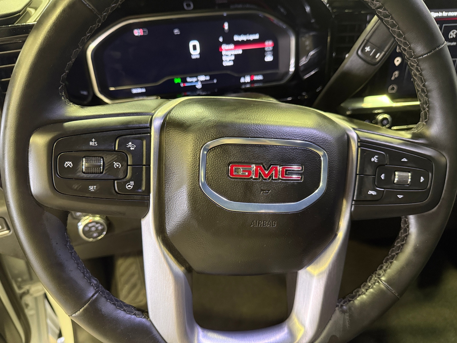 Thumbnail: 2025 GMC Sierra 2500 - 4