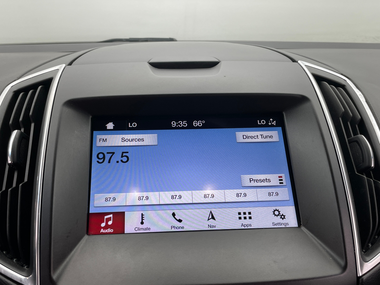 Thumbnail: 2019 Ford Edge - 3