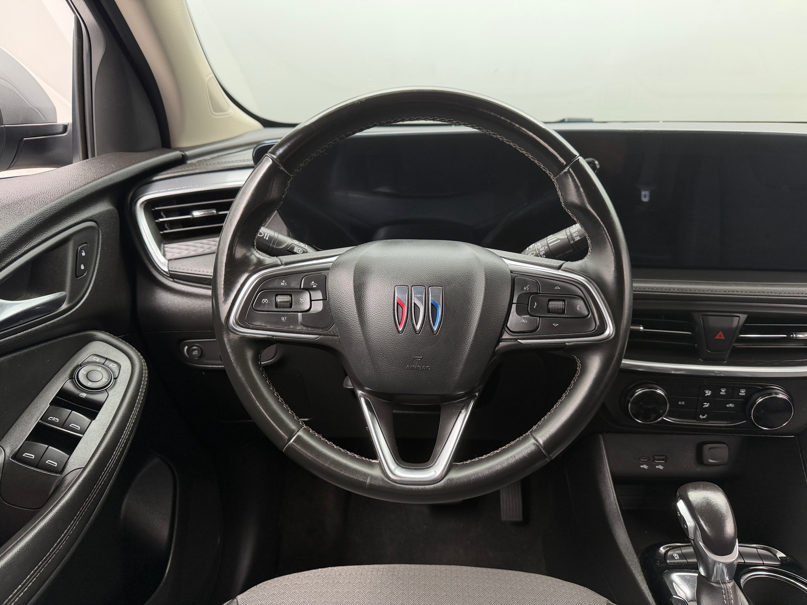 Thumbnail: 2024 Buick Encore GX - 4