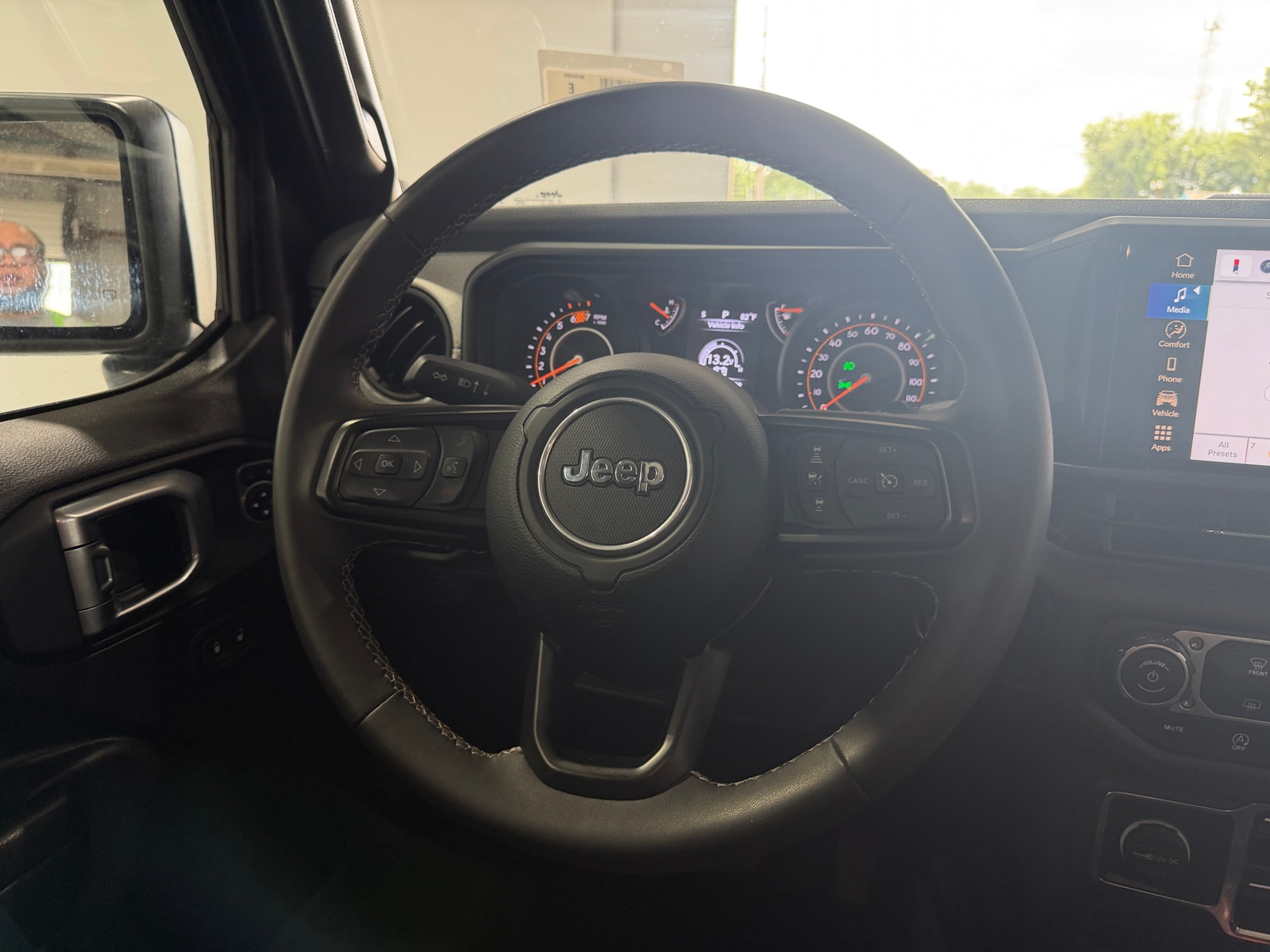 Thumbnail: 2025 Jeep Wrangler - 5