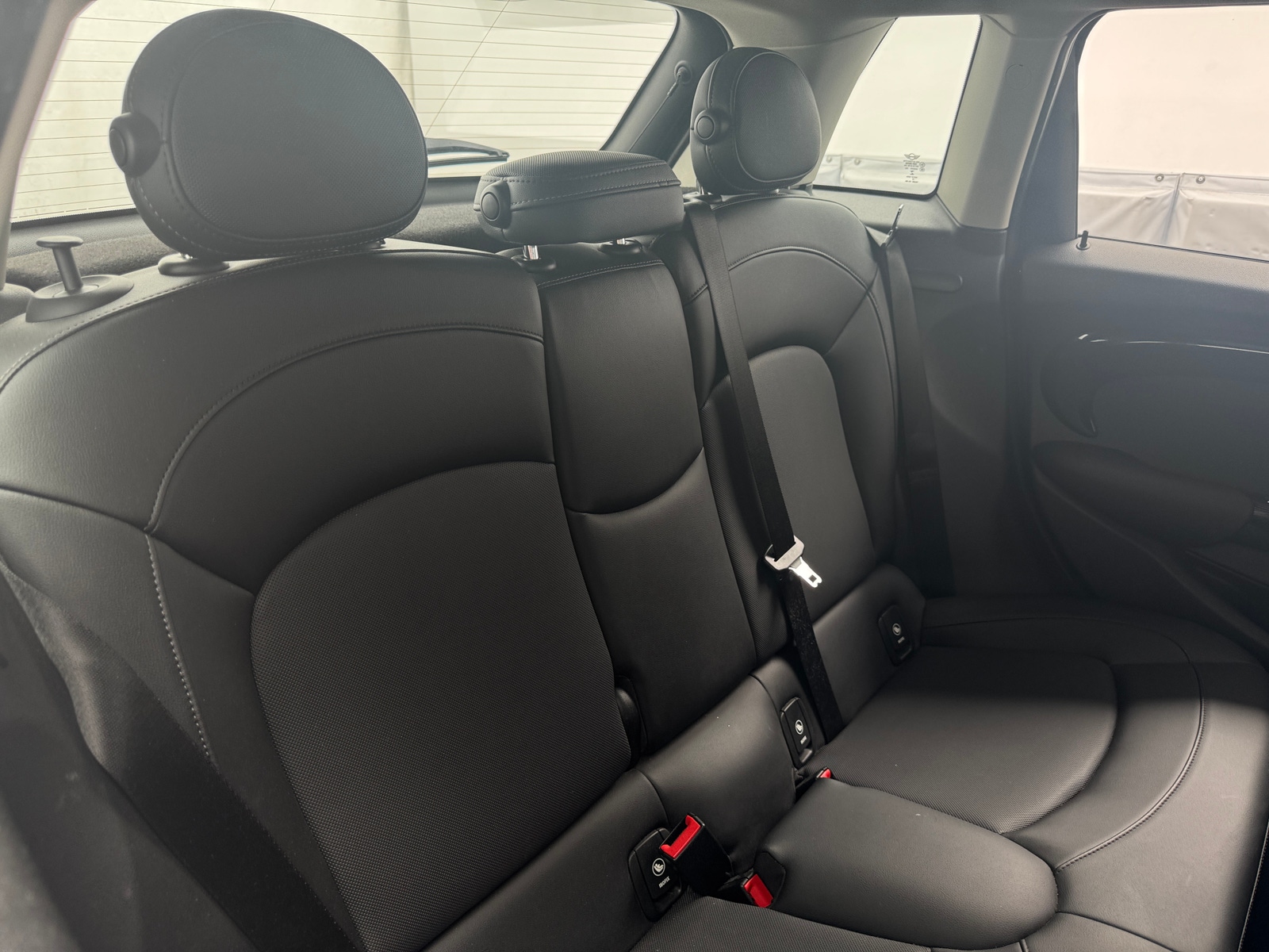 Thumbnail: 2019 MINI Cooper Hardtop - 5