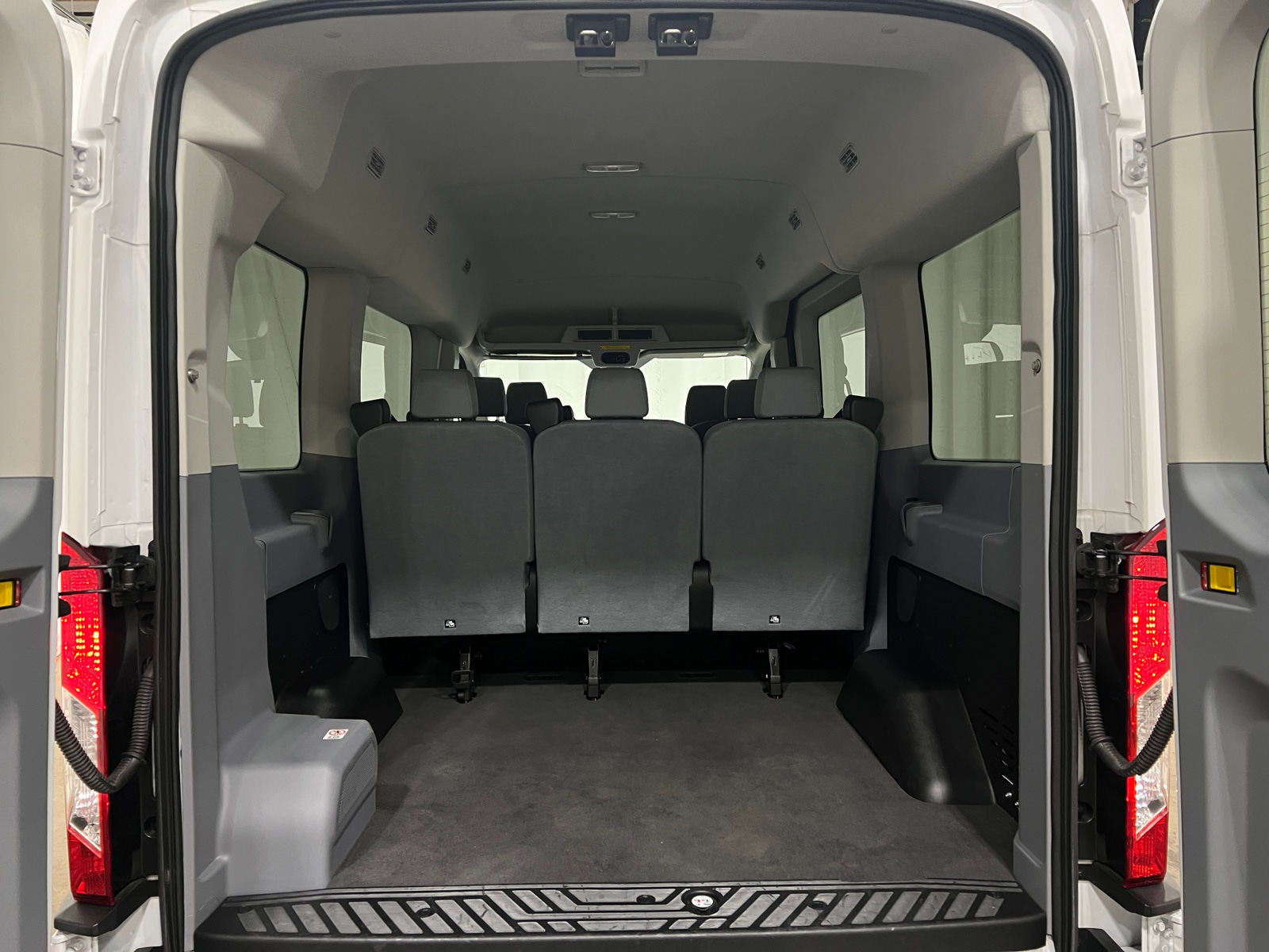 Thumbnail: 2019 Ford Transit Series - 7