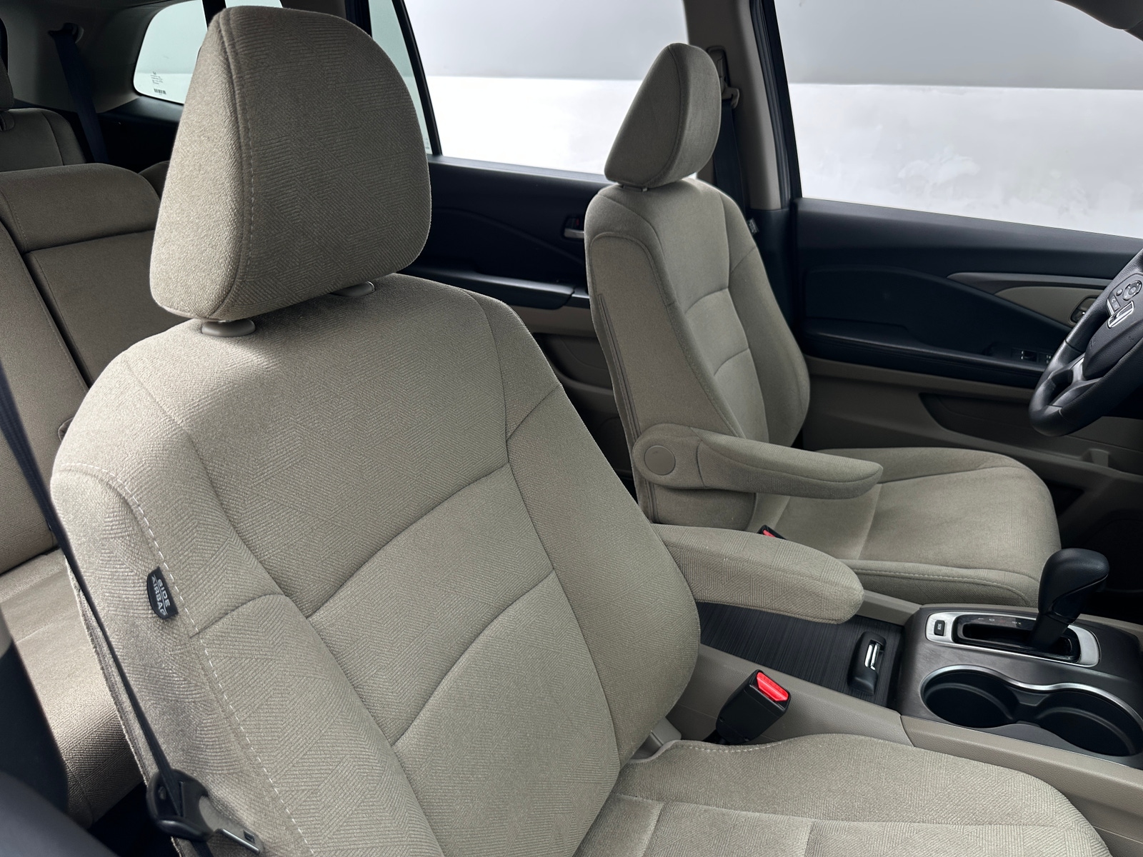 Thumbnail: 2019 Honda Pilot - 2