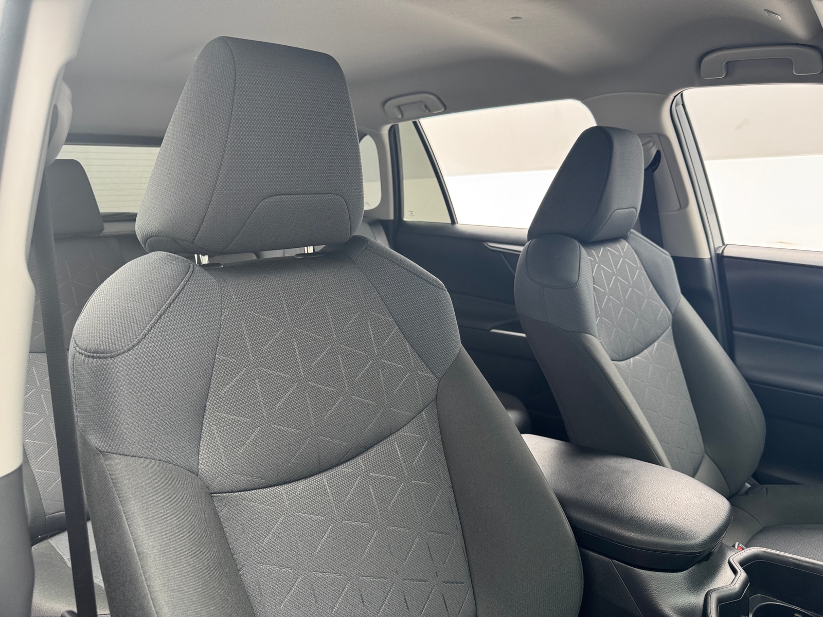 Thumbnail: 2025 Toyota RAV4 - 2