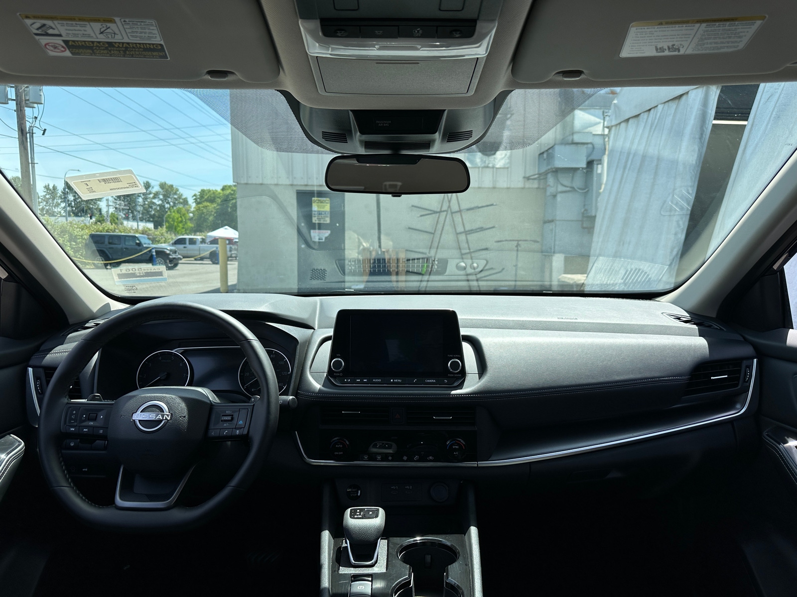 Thumbnail: 2025 Nissan Rogue - 3