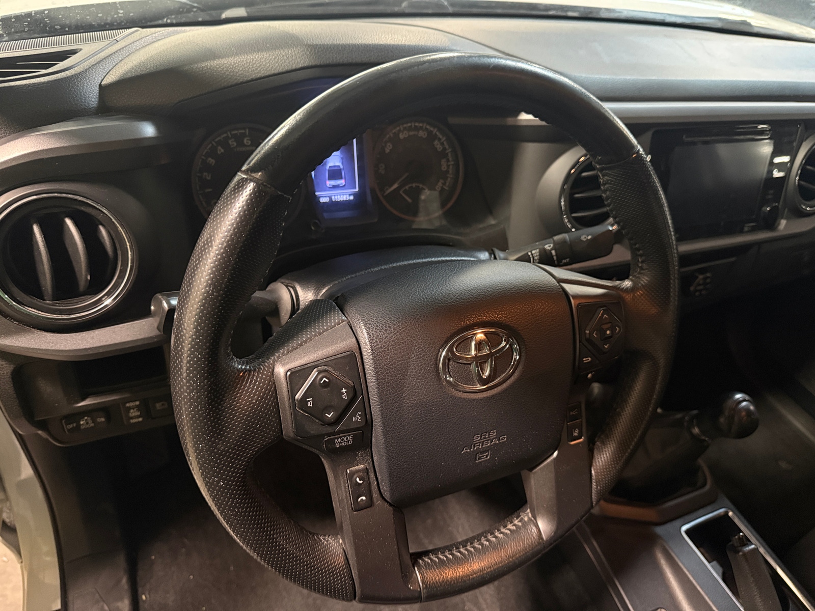 Thumbnail: 2019 Toyota Tacoma - 5