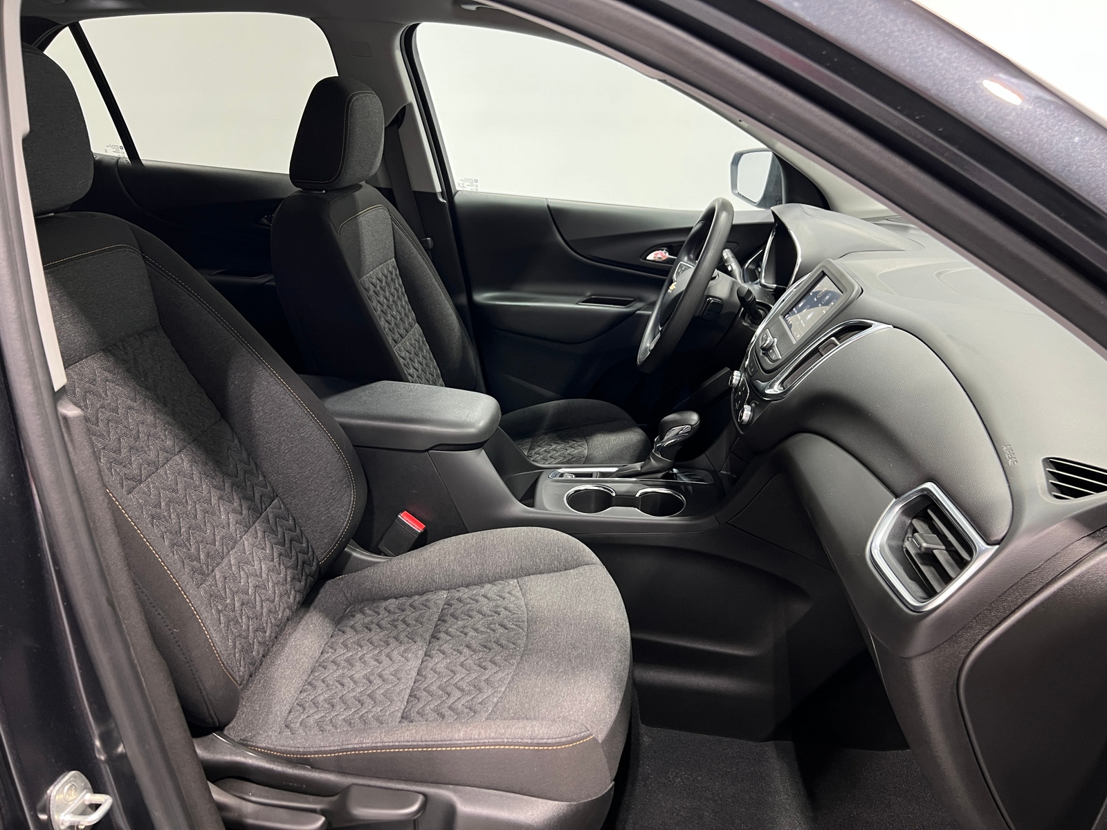 Thumbnail: 2022 Chevrolet Equinox - 2