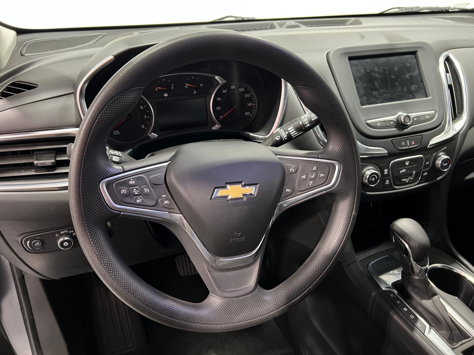 Thumbnail: 2022 Chevrolet Equinox - 5