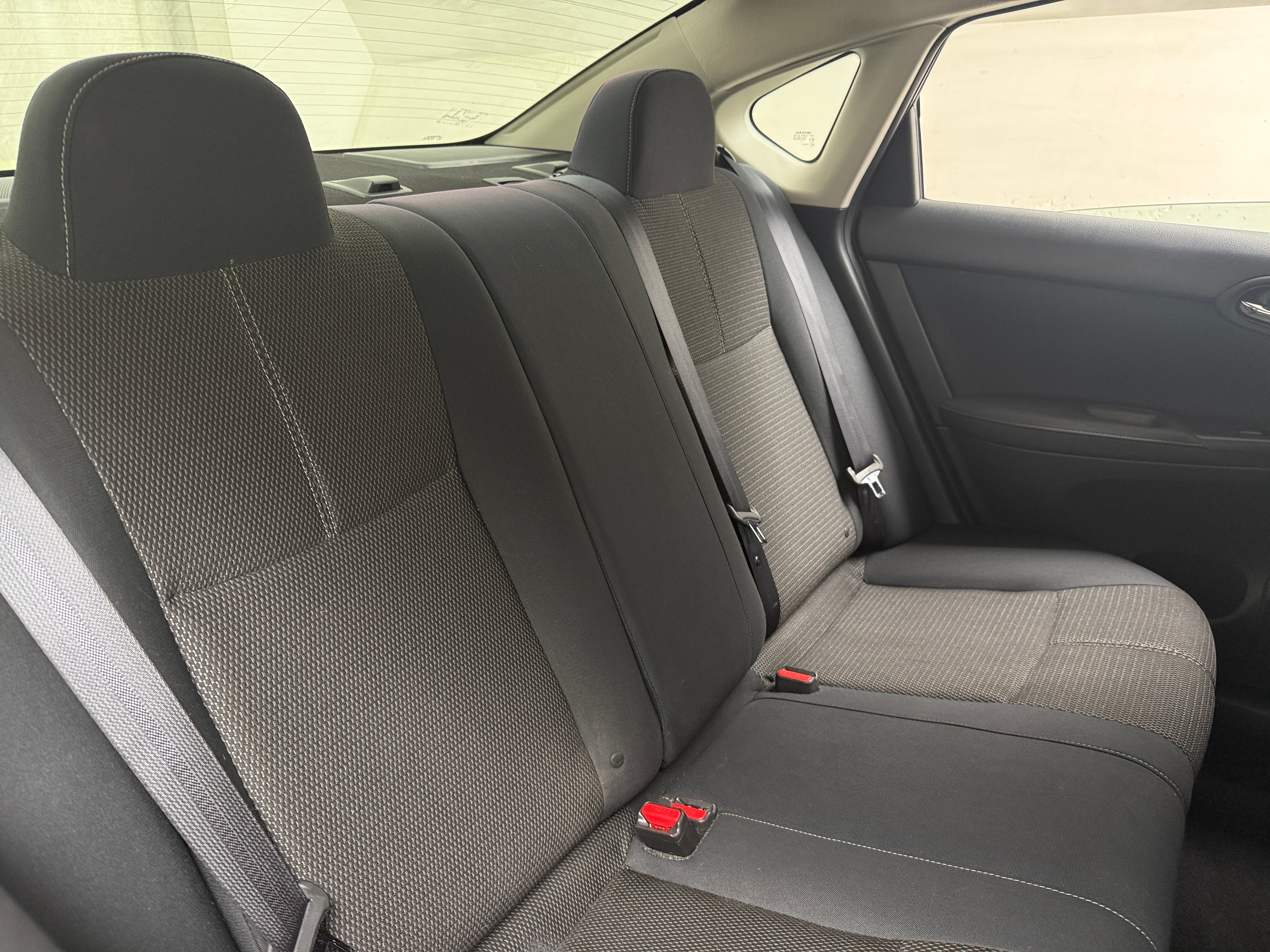 2017 Nissan Sentra S - Photo 4