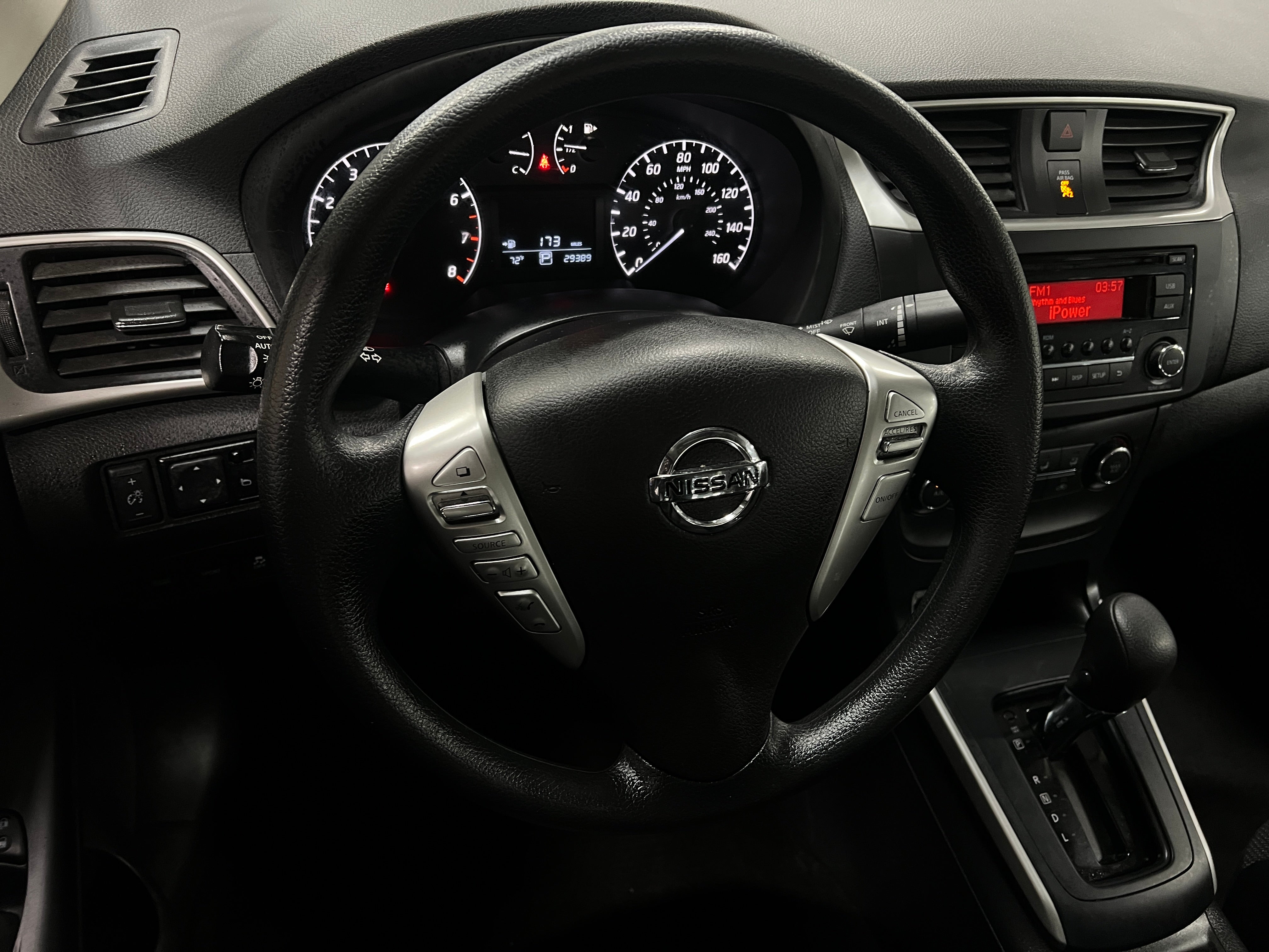 2017 Nissan Sentra S - Photo 10