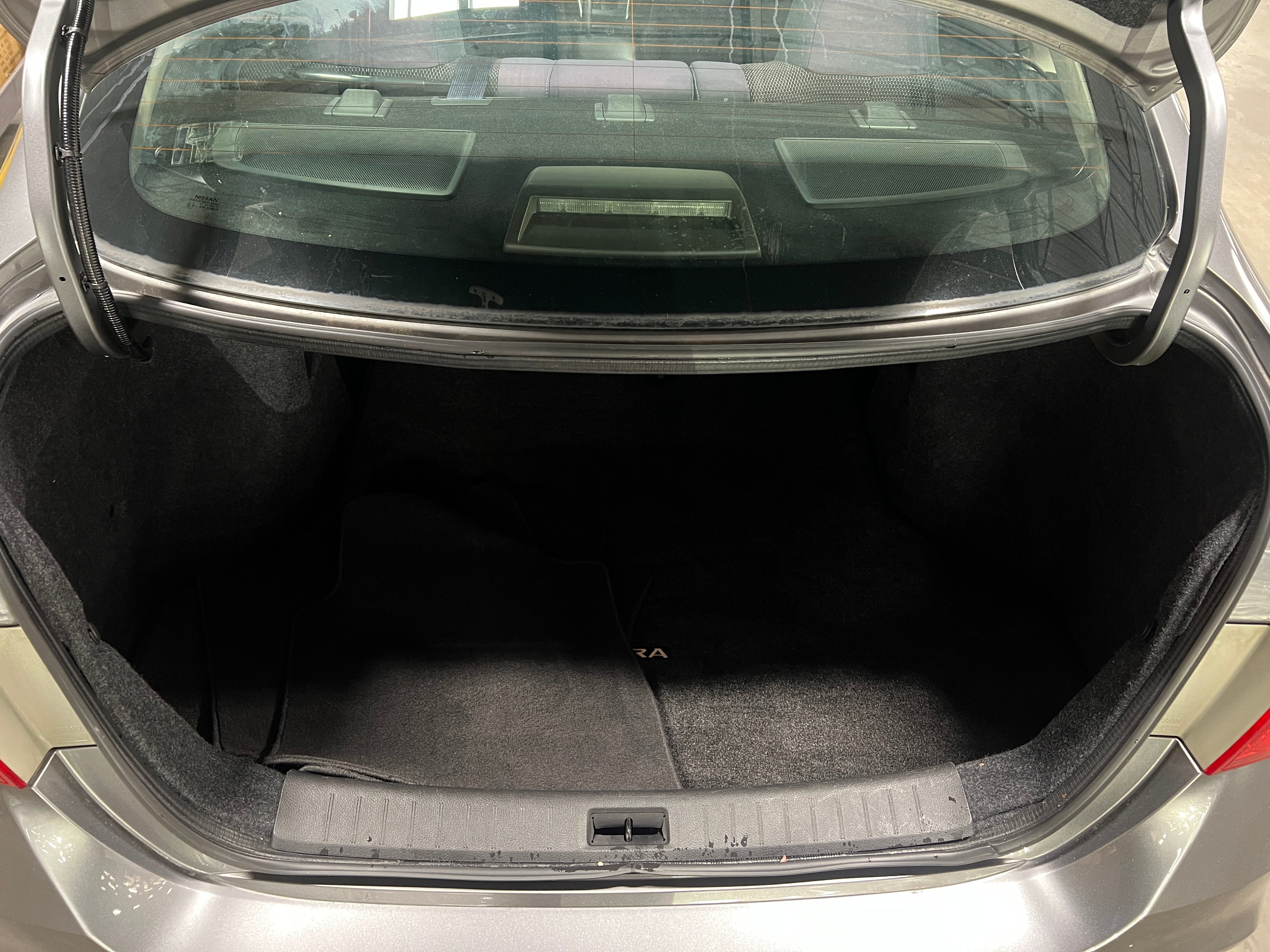 2017 Nissan Sentra S - Photo 5