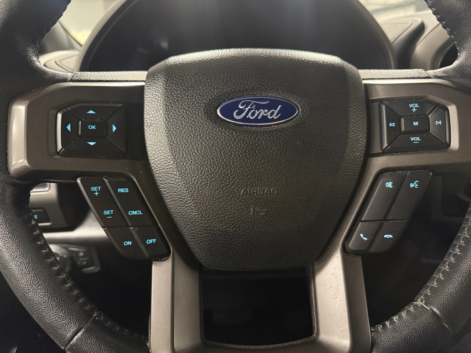 Thumbnail: 2020 Ford Expedition - 4
