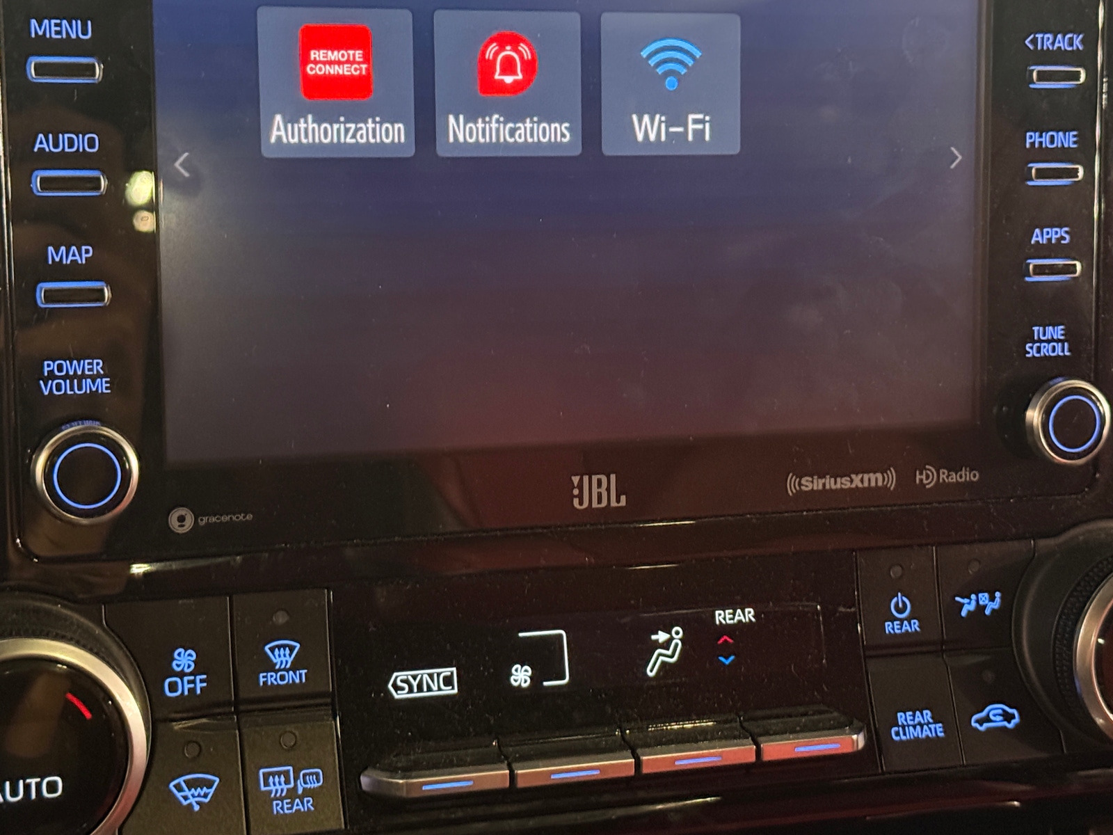 Thumbnail: 2022 Toyota Highlander - 4