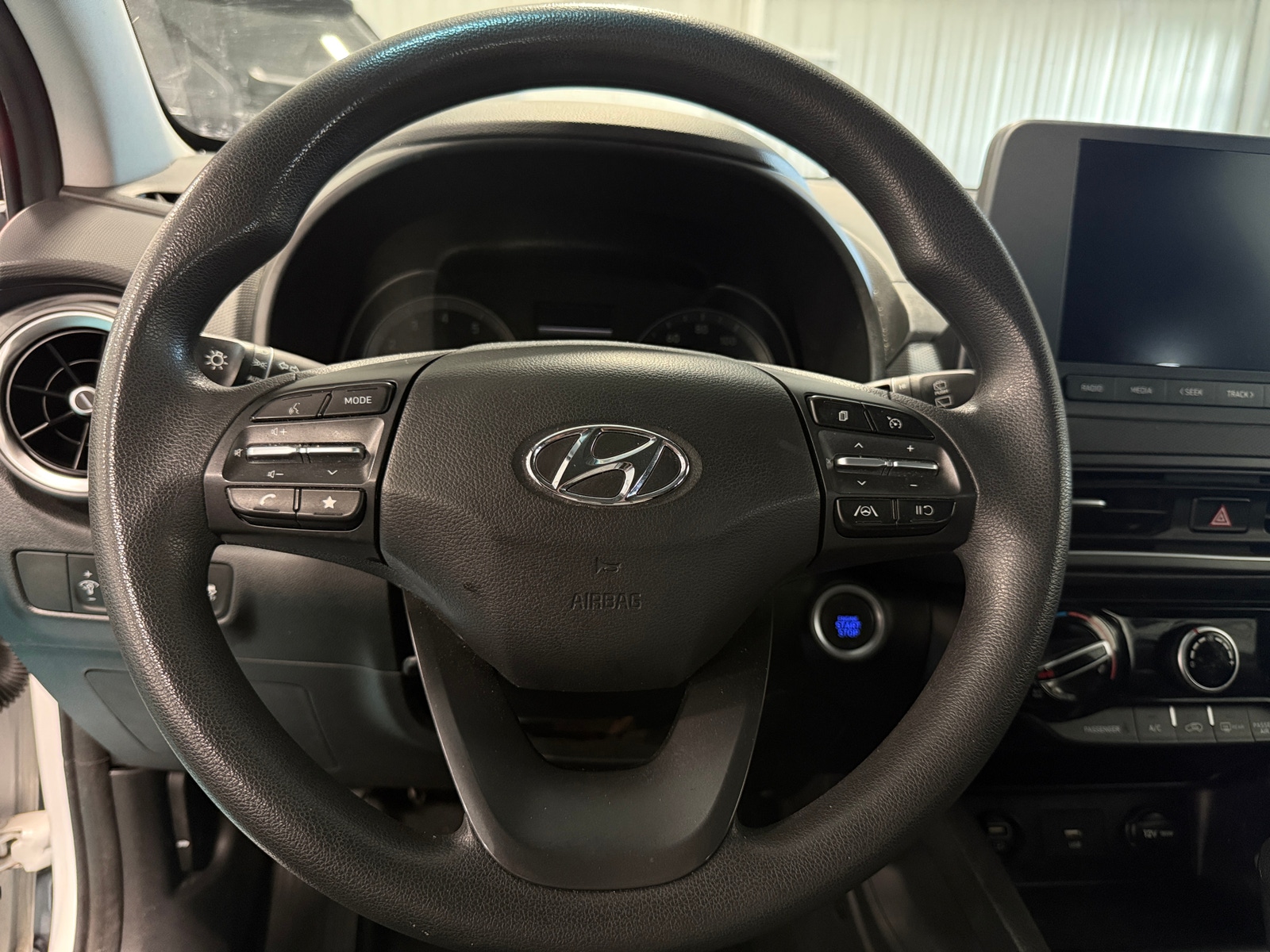 Thumbnail: 2023 Hyundai Kona - 5