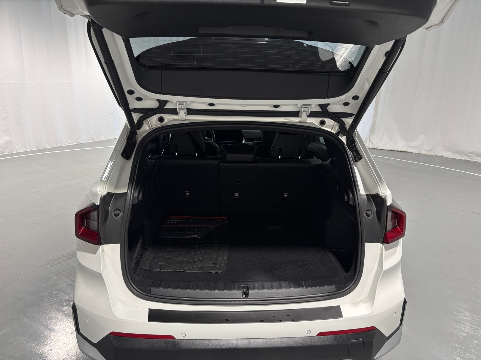 Thumbnail: 2023 BMW X1 - 6