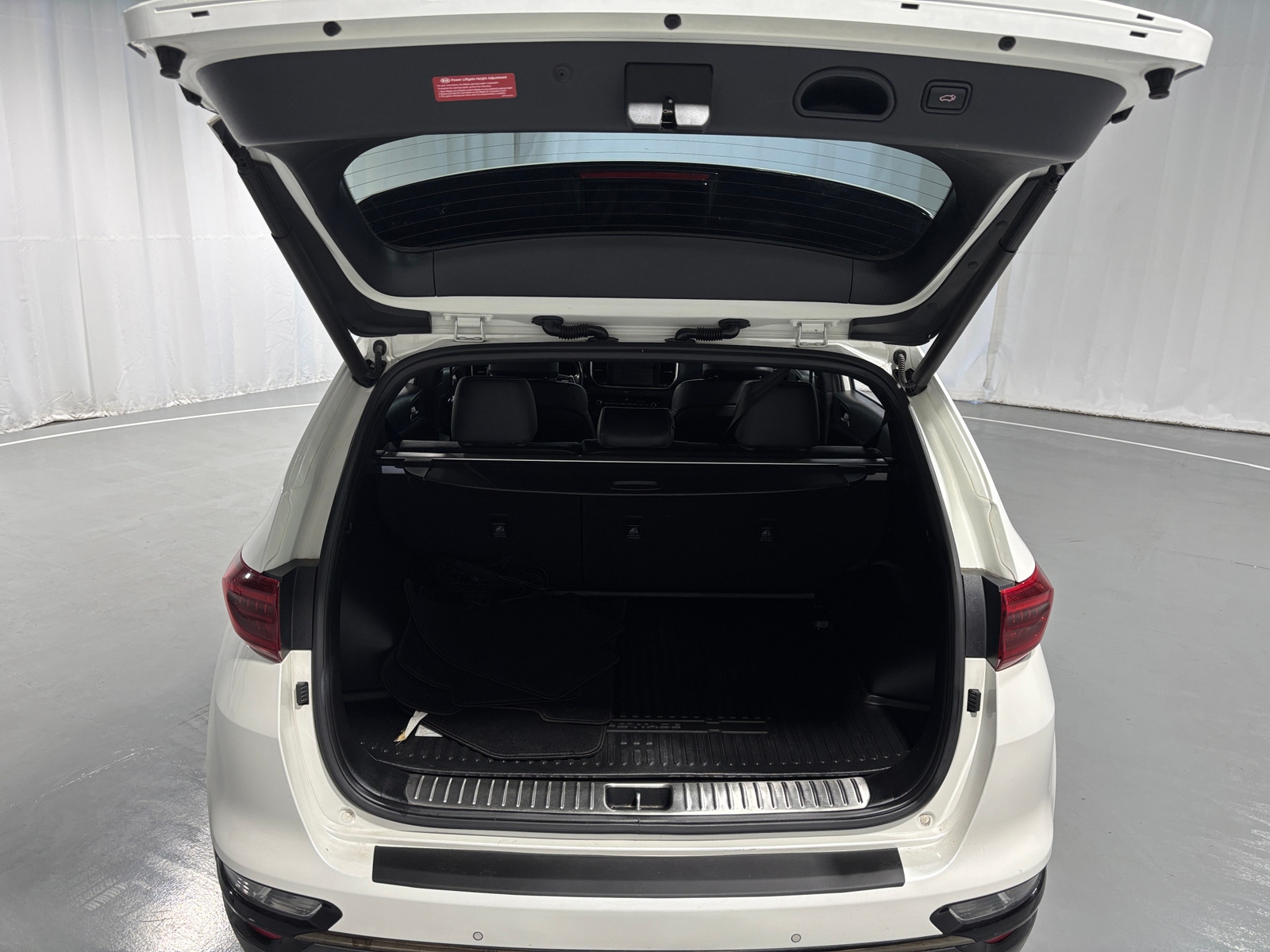 Thumbnail: 2021 Kia Sportage - 6