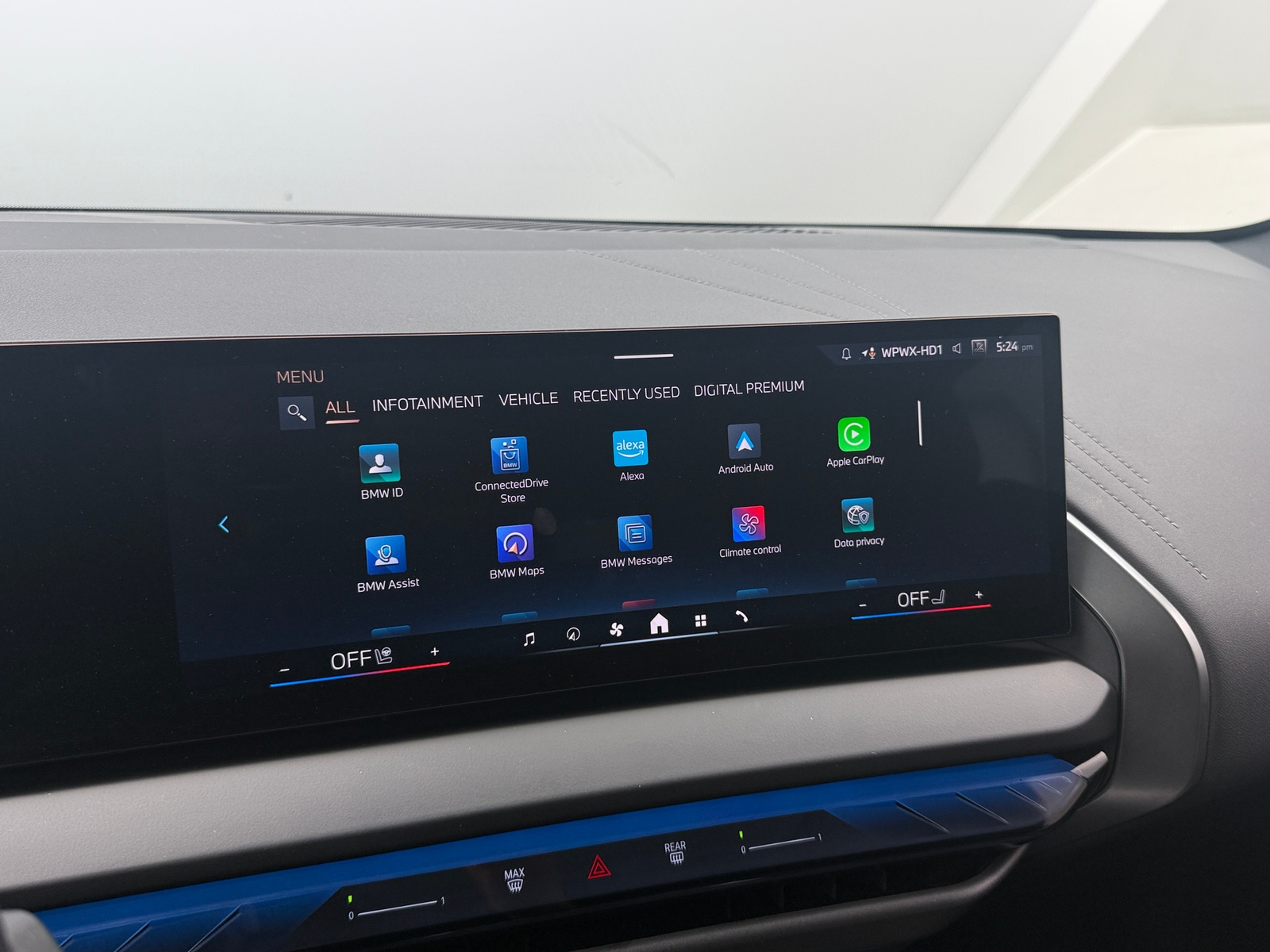 Thumbnail: 2025 BMW X3 - 3