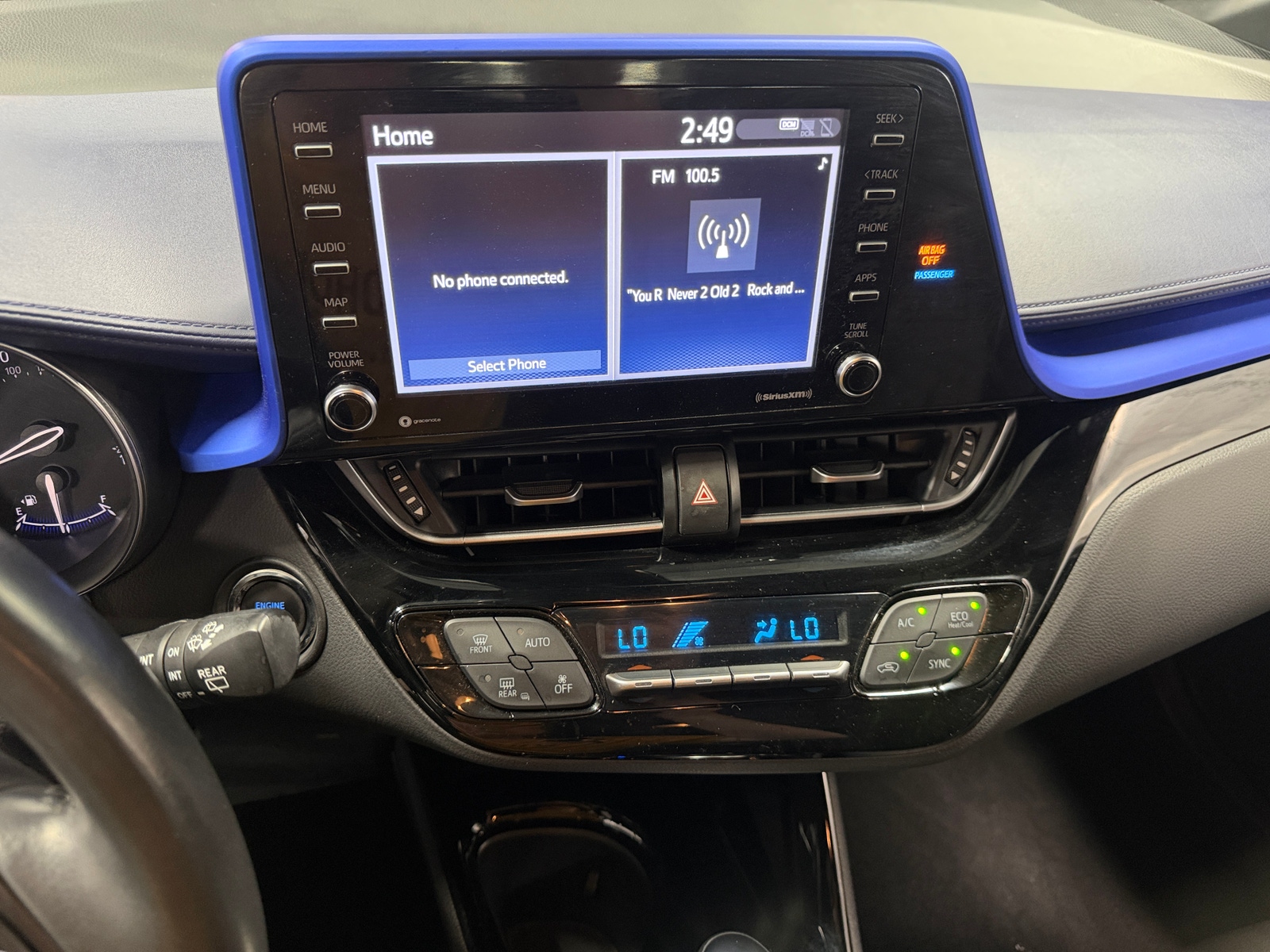Thumbnail: 2022 Toyota C-HR - 4